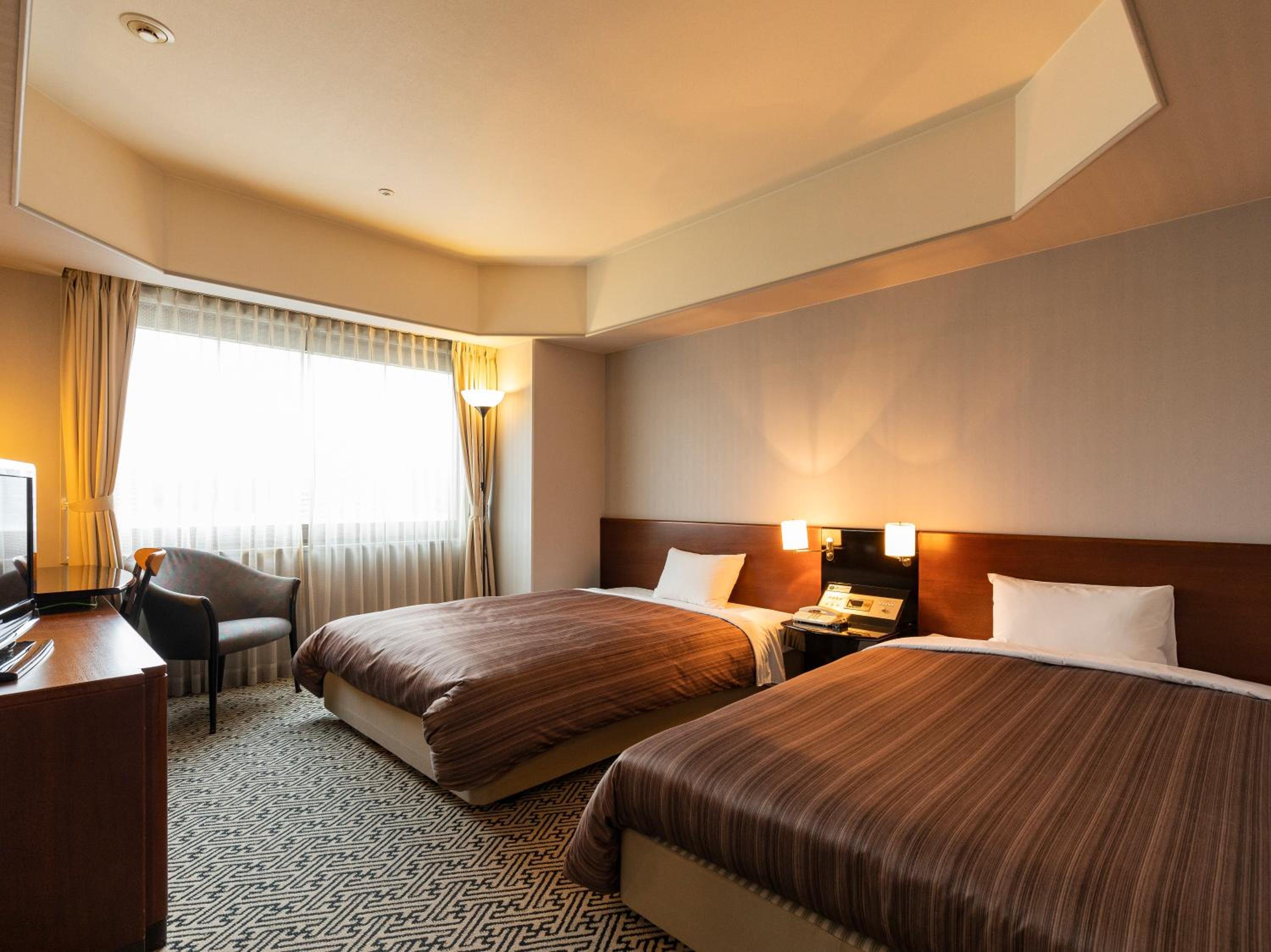 Twin Room with Castle View and No Cleaning Service - Non-Smoking