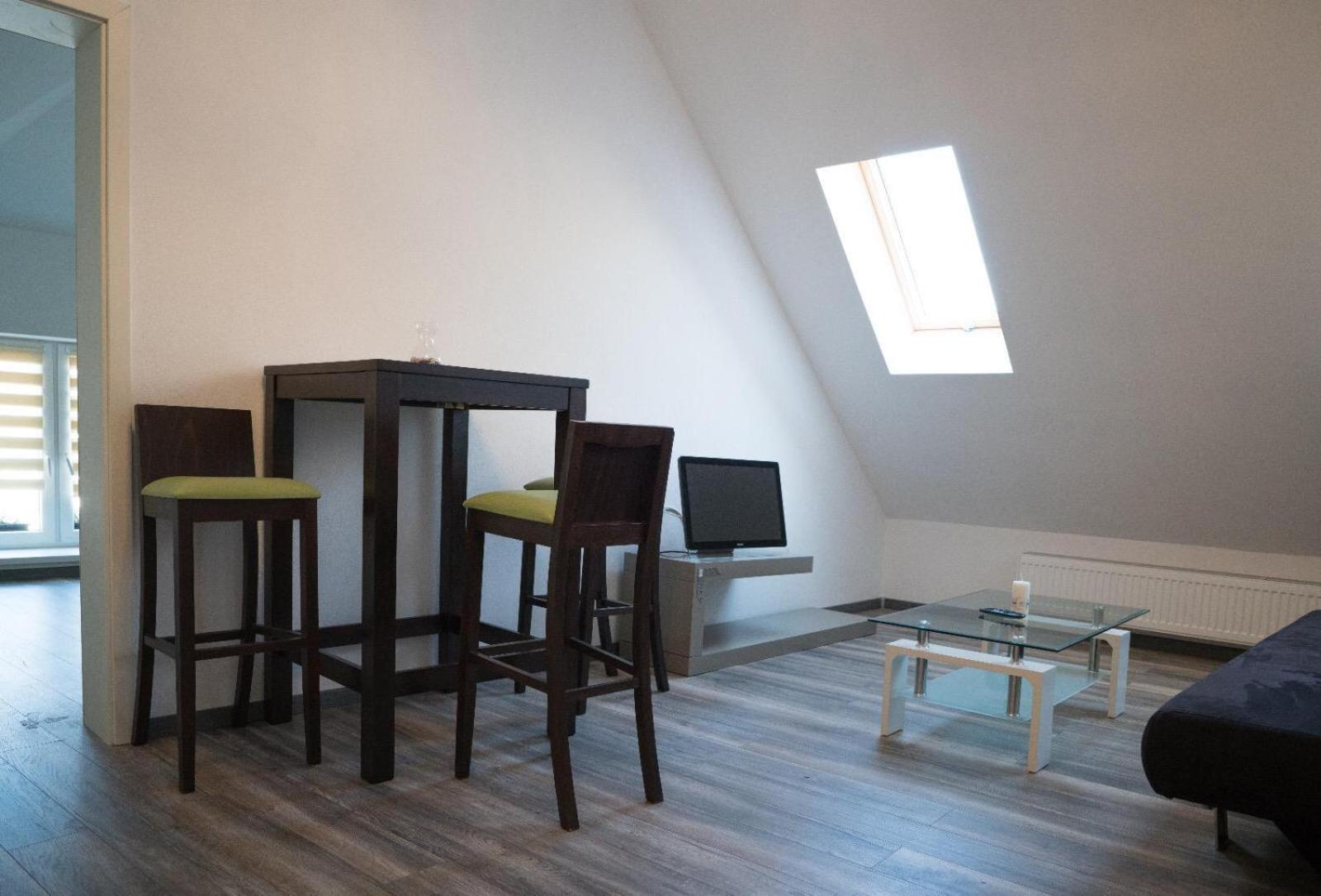 Apartment - Photo 4