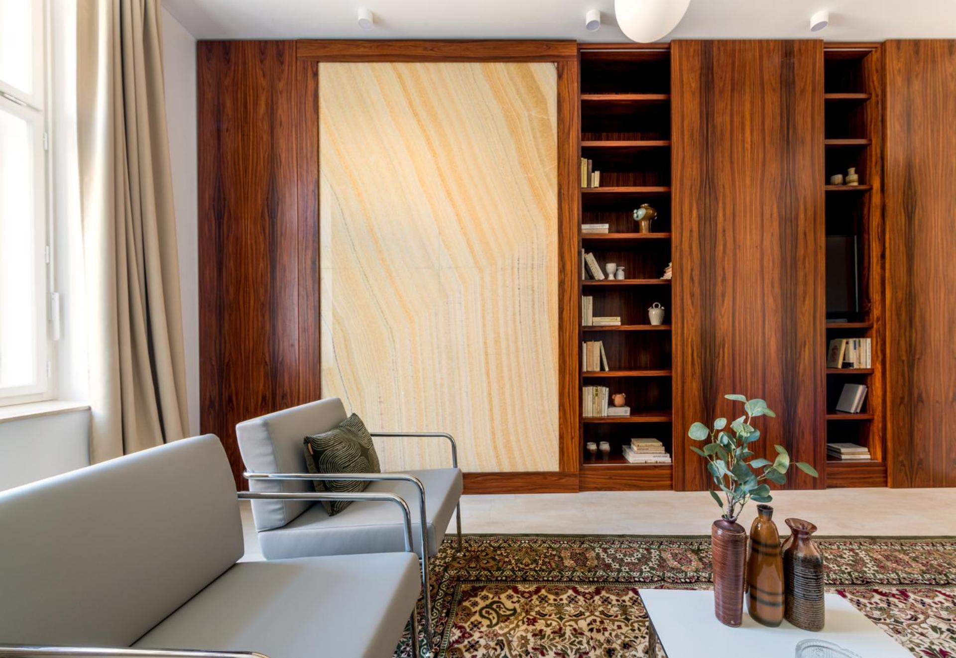 Apartment photo 2