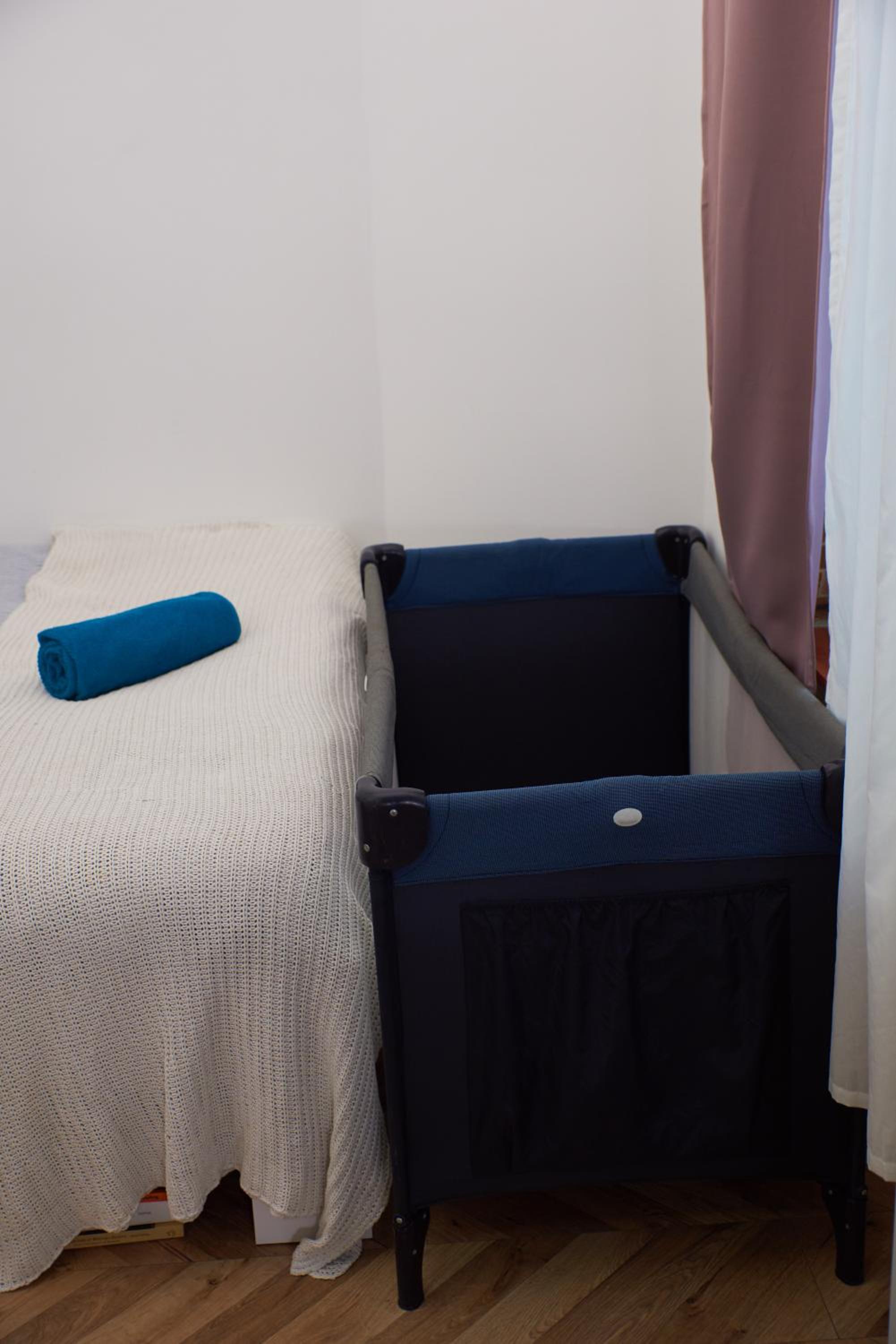 One-Bedroom Apartment - Photo 18