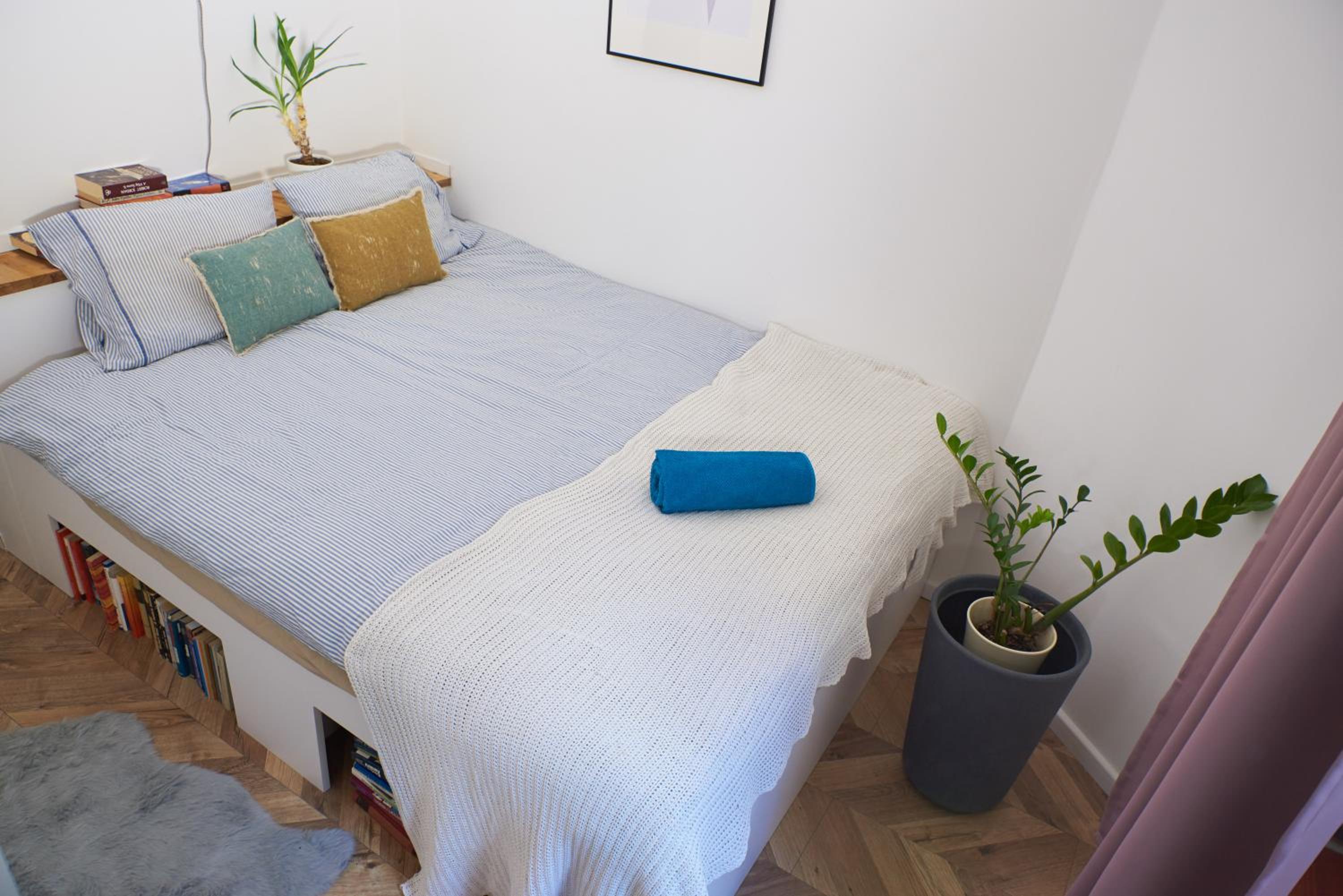 One-Bedroom Apartment - Photo 19