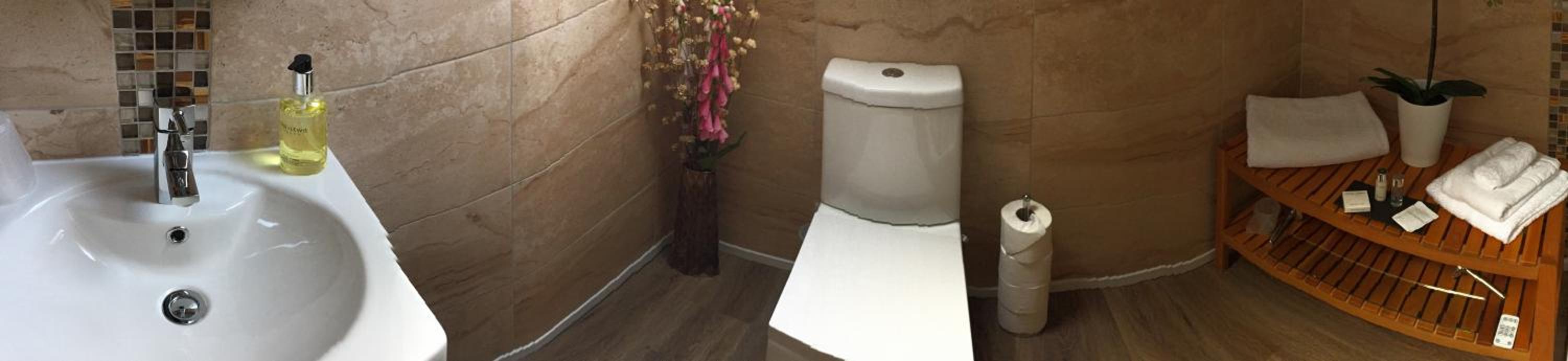 Single Room with Private Bathroom photo 3