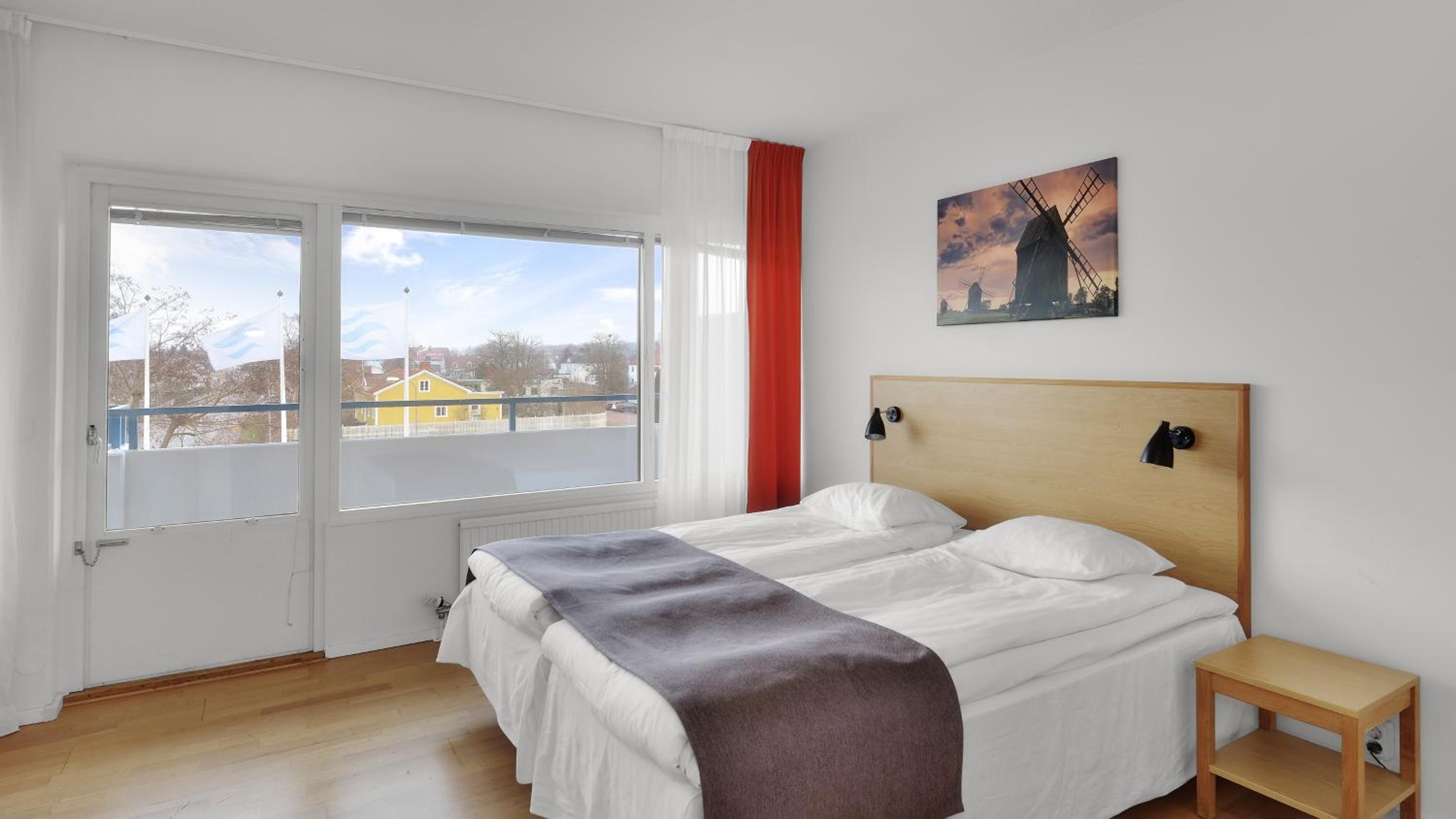 Standard Double Room with Balcony photo 2