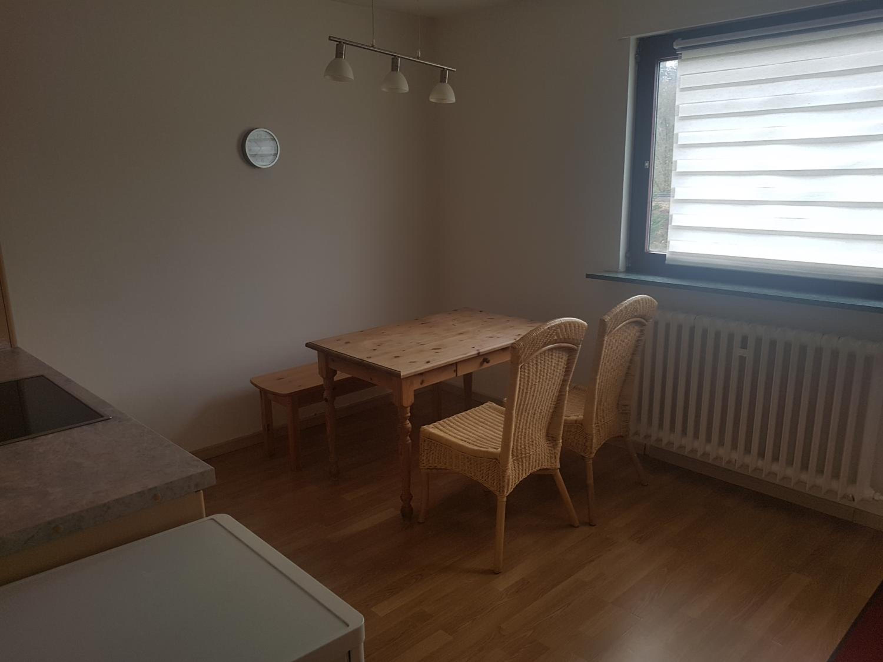 Apartment With Shared Bathroom photo 2