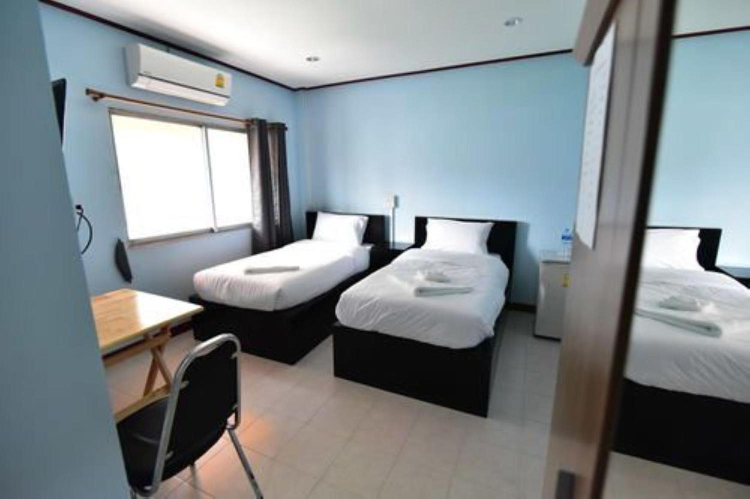Deluxe Twin Room photo 3