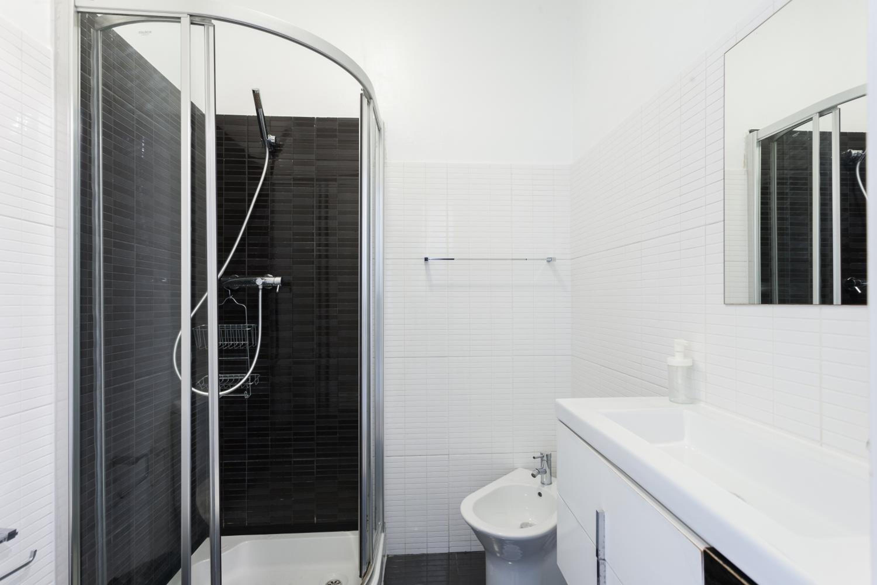 Two-Bedroom Apartment - Photo 3