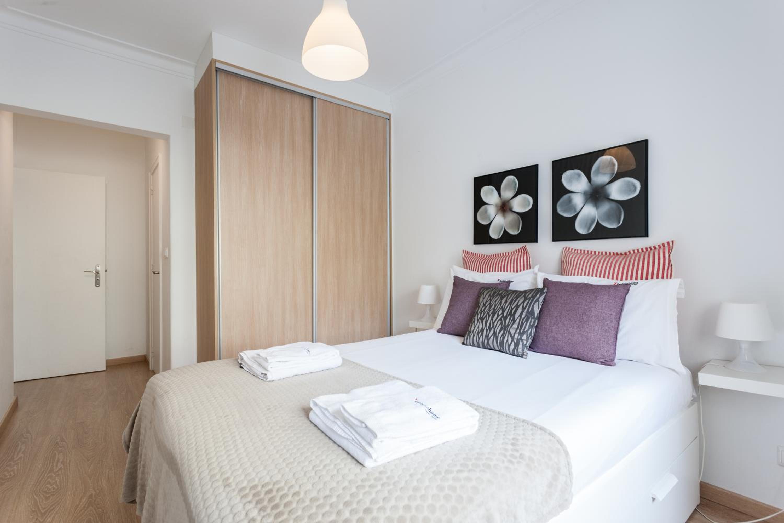 Two-Bedroom Apartment - Photo 5