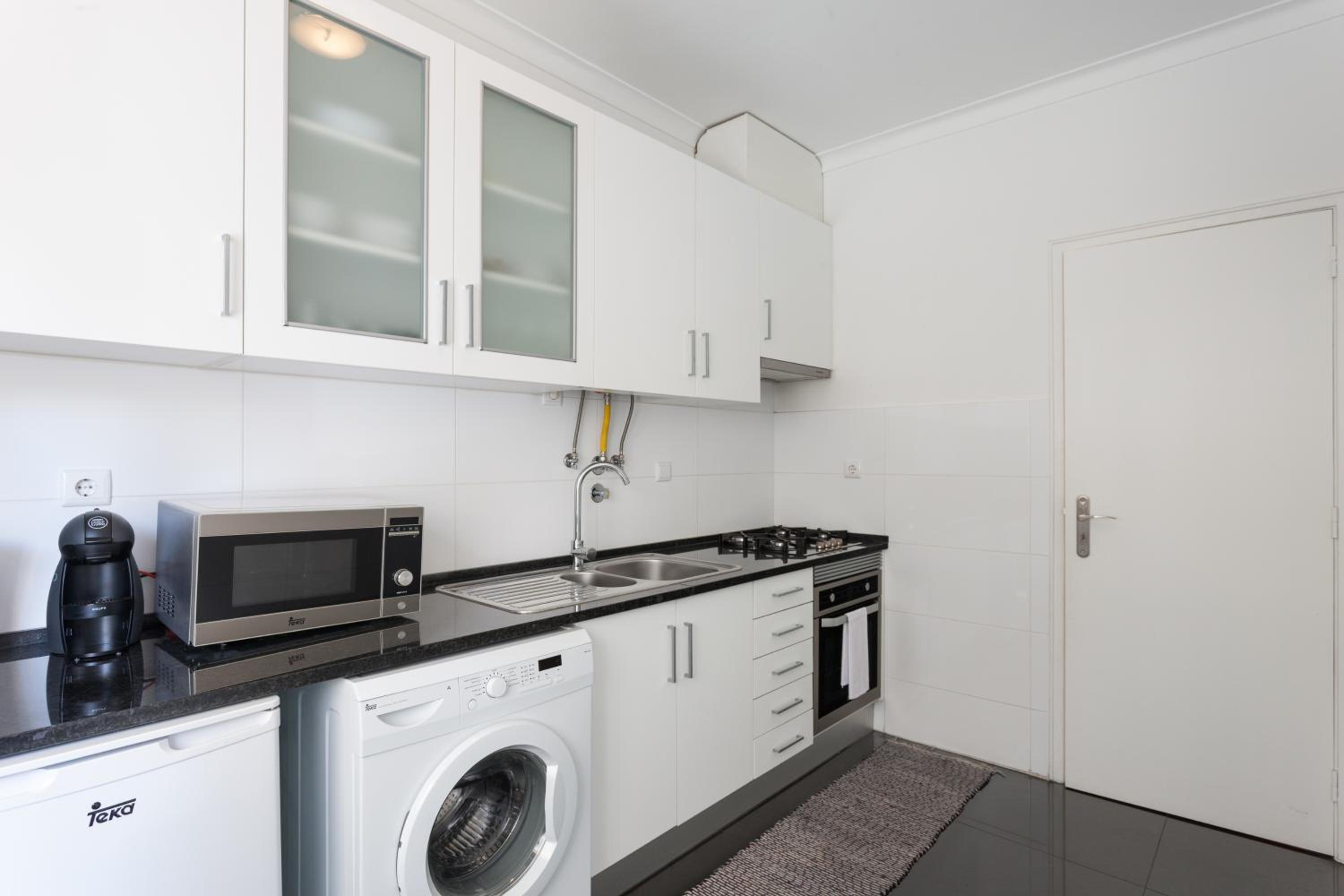 Two-Bedroom Apartment - Photo 11