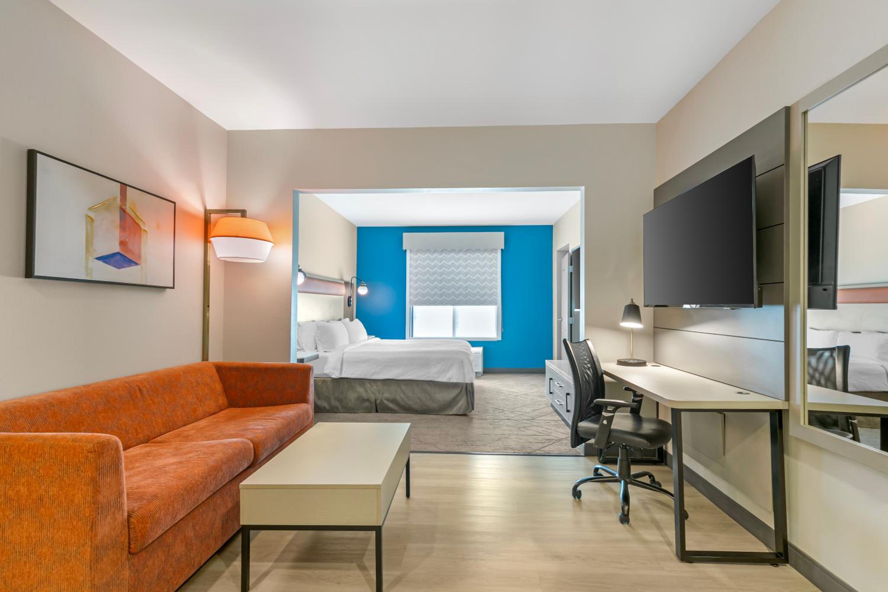 Executive King Suite - Disability Access