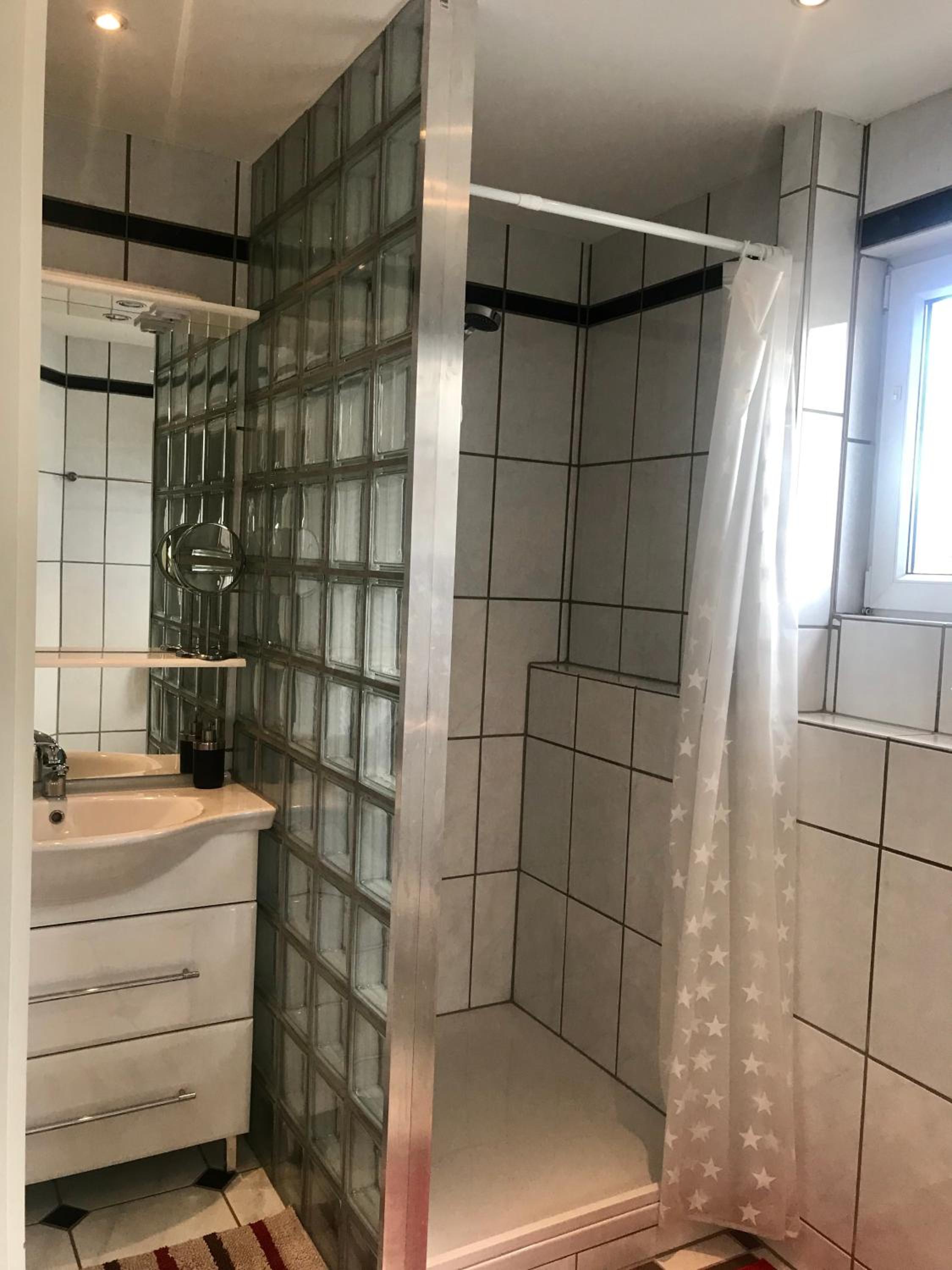 Double or Twin Room with Private External Bathroom photo 2