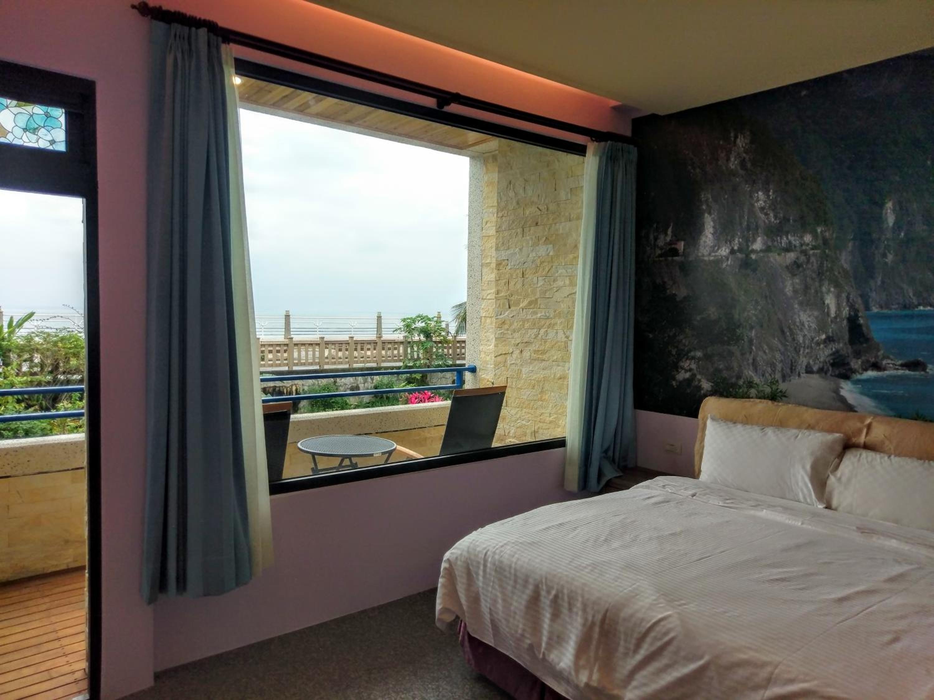 Double Room with Balcony and Sea View photo 3