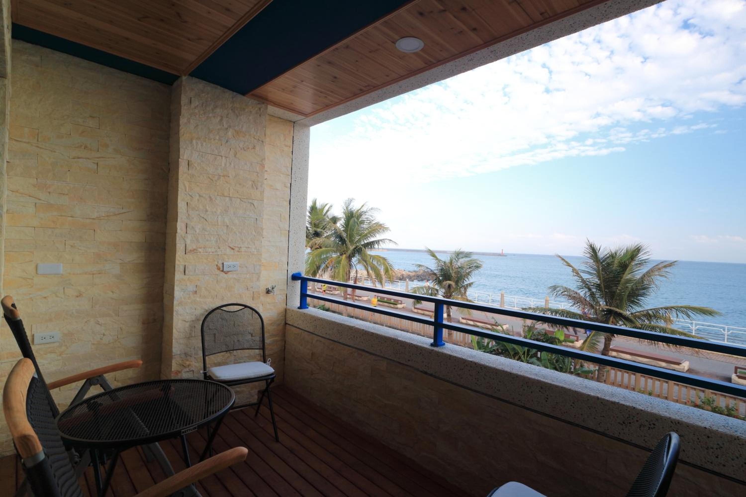Quadruple Room with Sea View photo 3