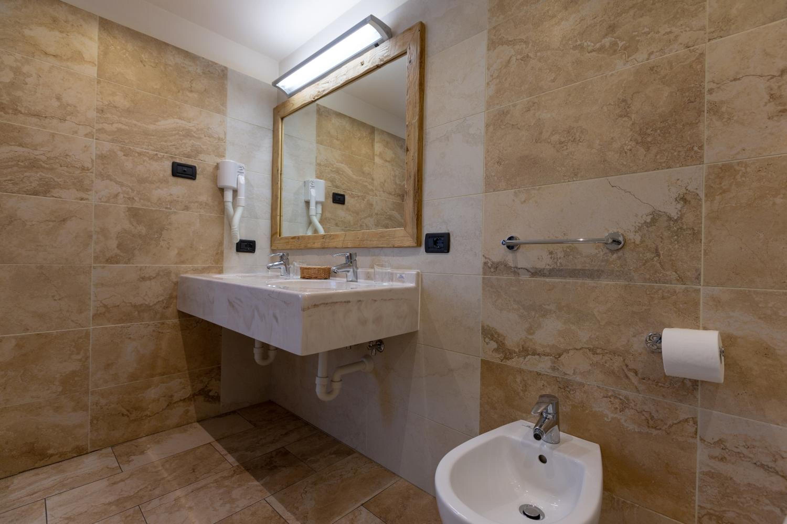 Junior Suite - Attic - Photo 5