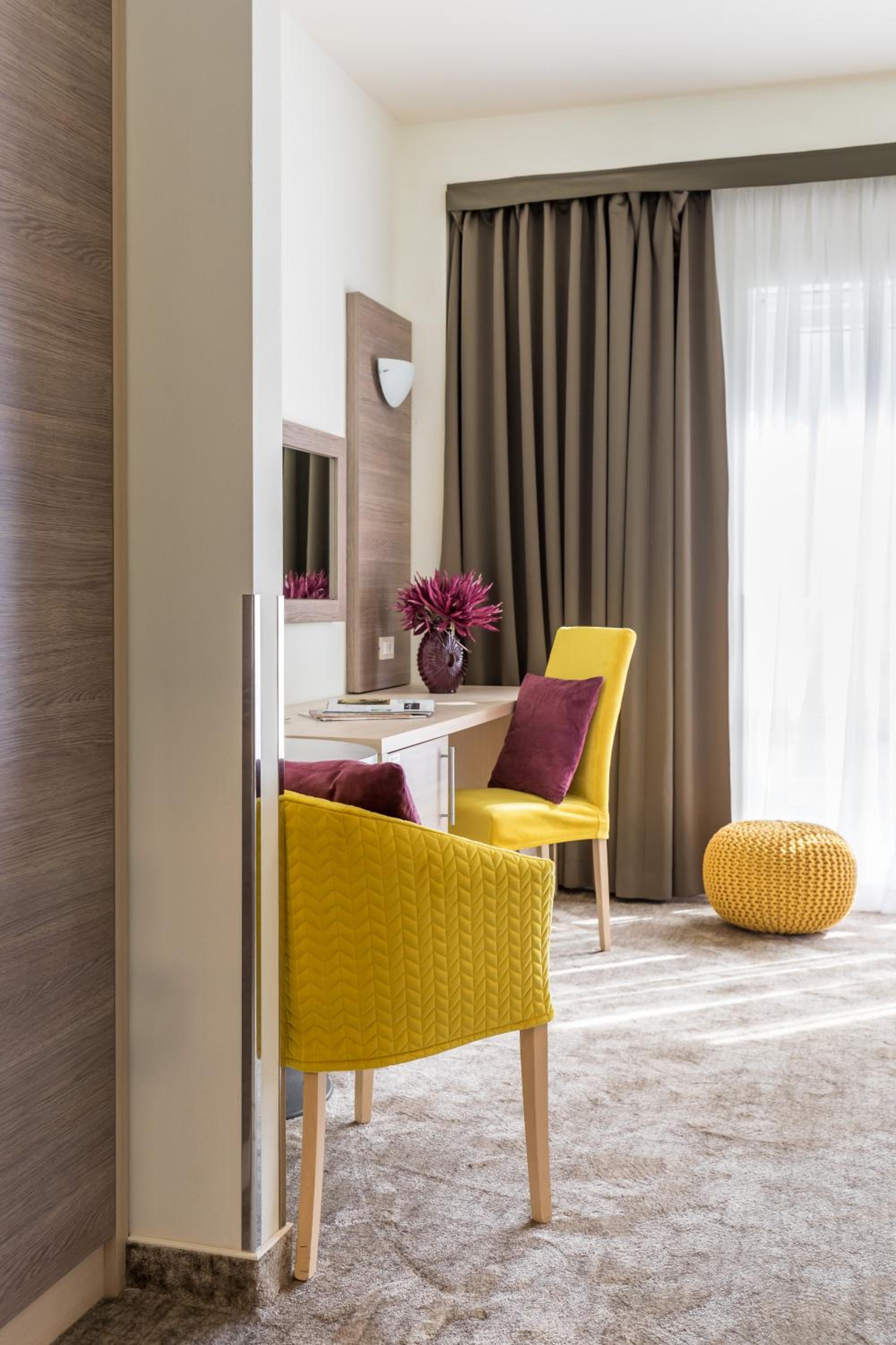 Double Room - Photo 16