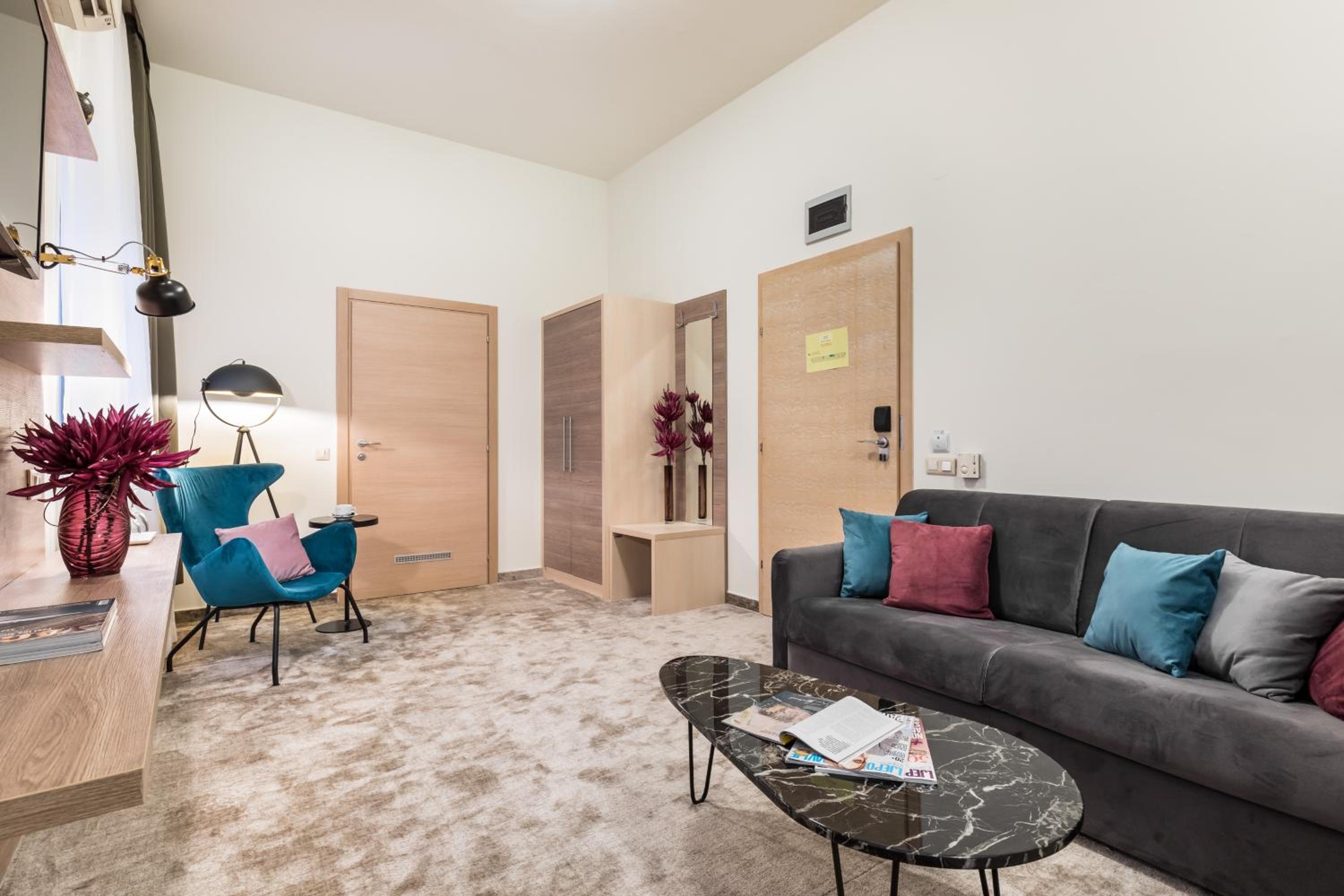 Junior Suite - Photo 1