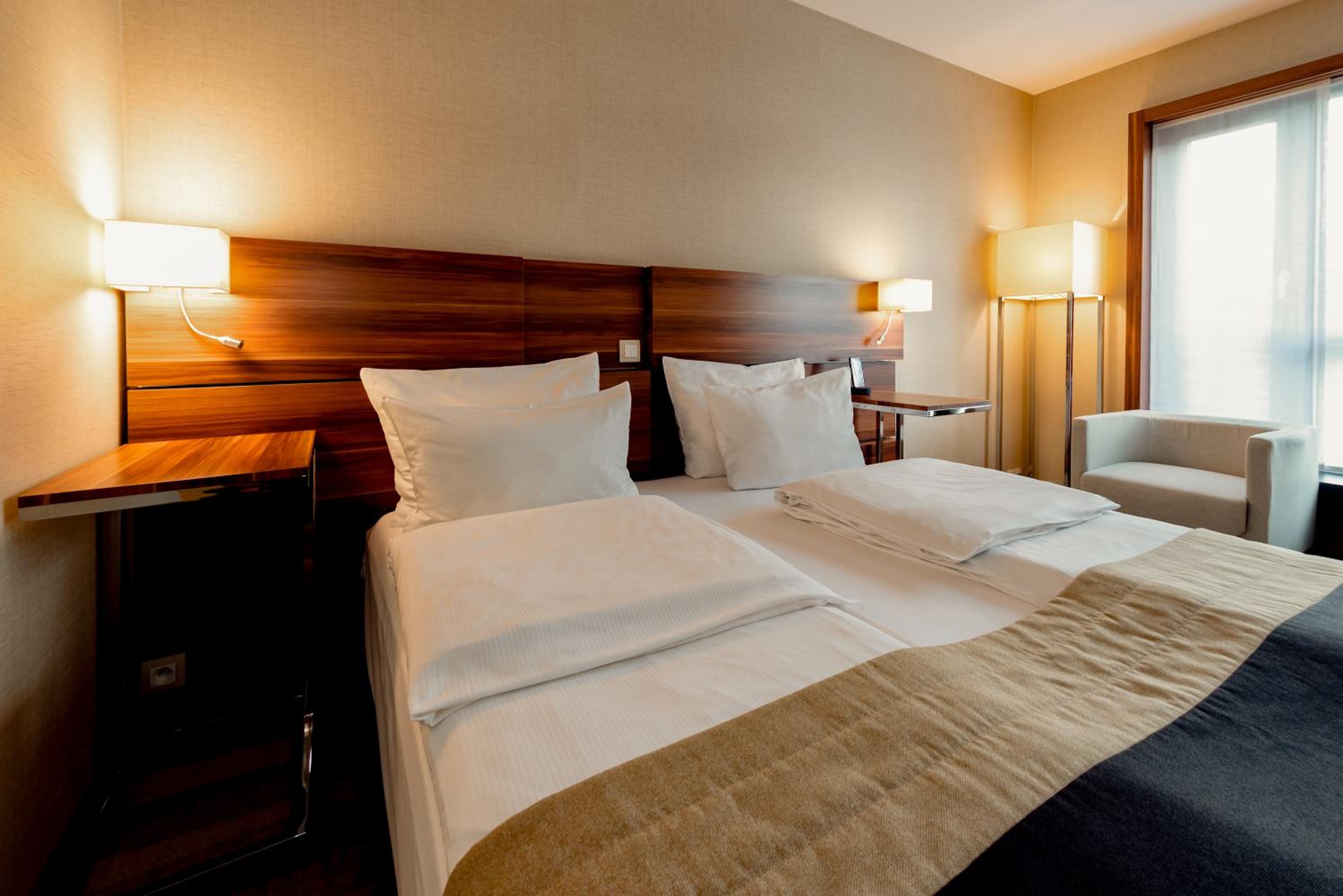 Standard Double or Twin Room photo 3