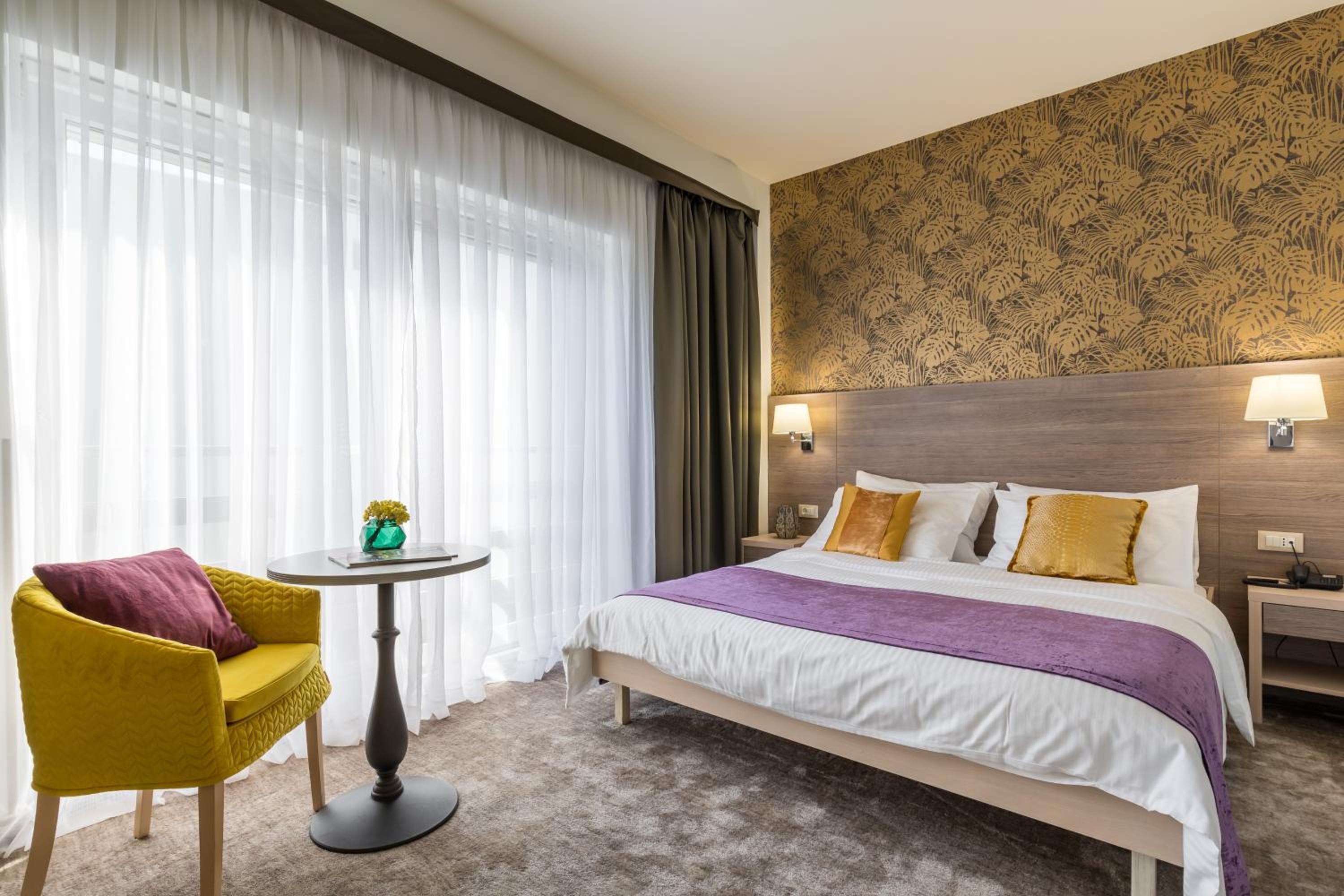 Double Room - Photo 1