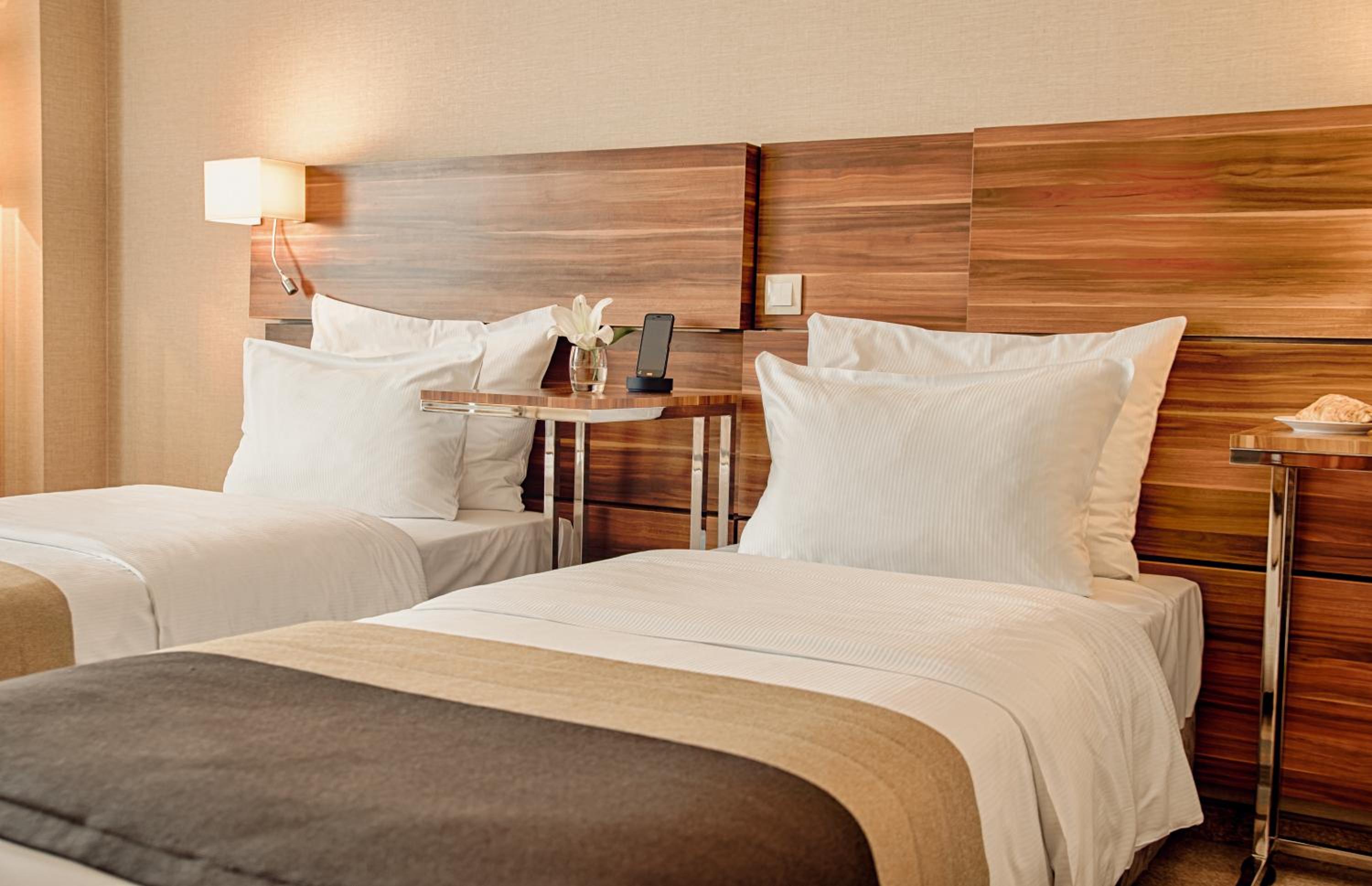 Standard Double or Twin Room photo 1