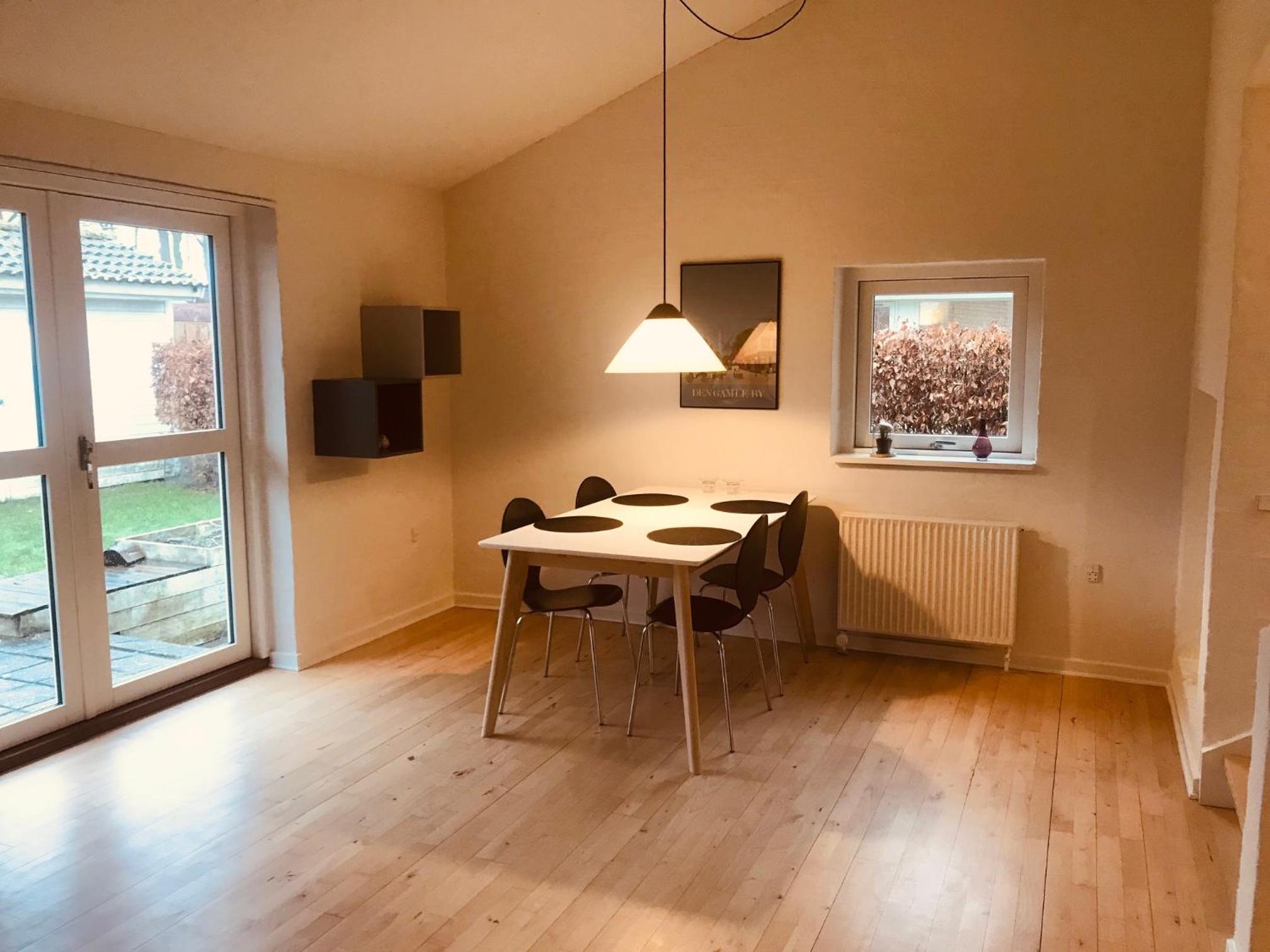 Apartment - Split Level photo 2