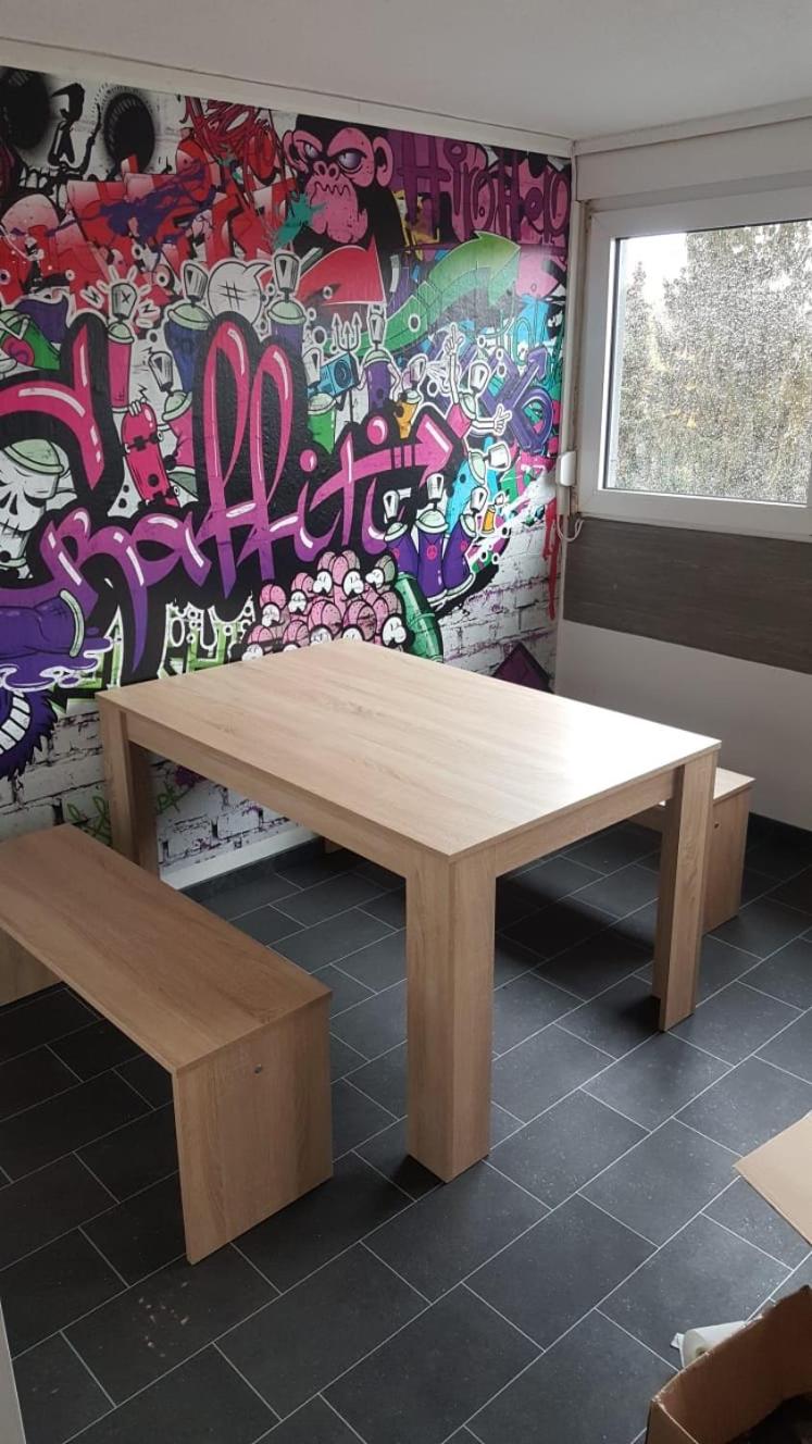 Standard Single Room with Shared Bathroom photo 2