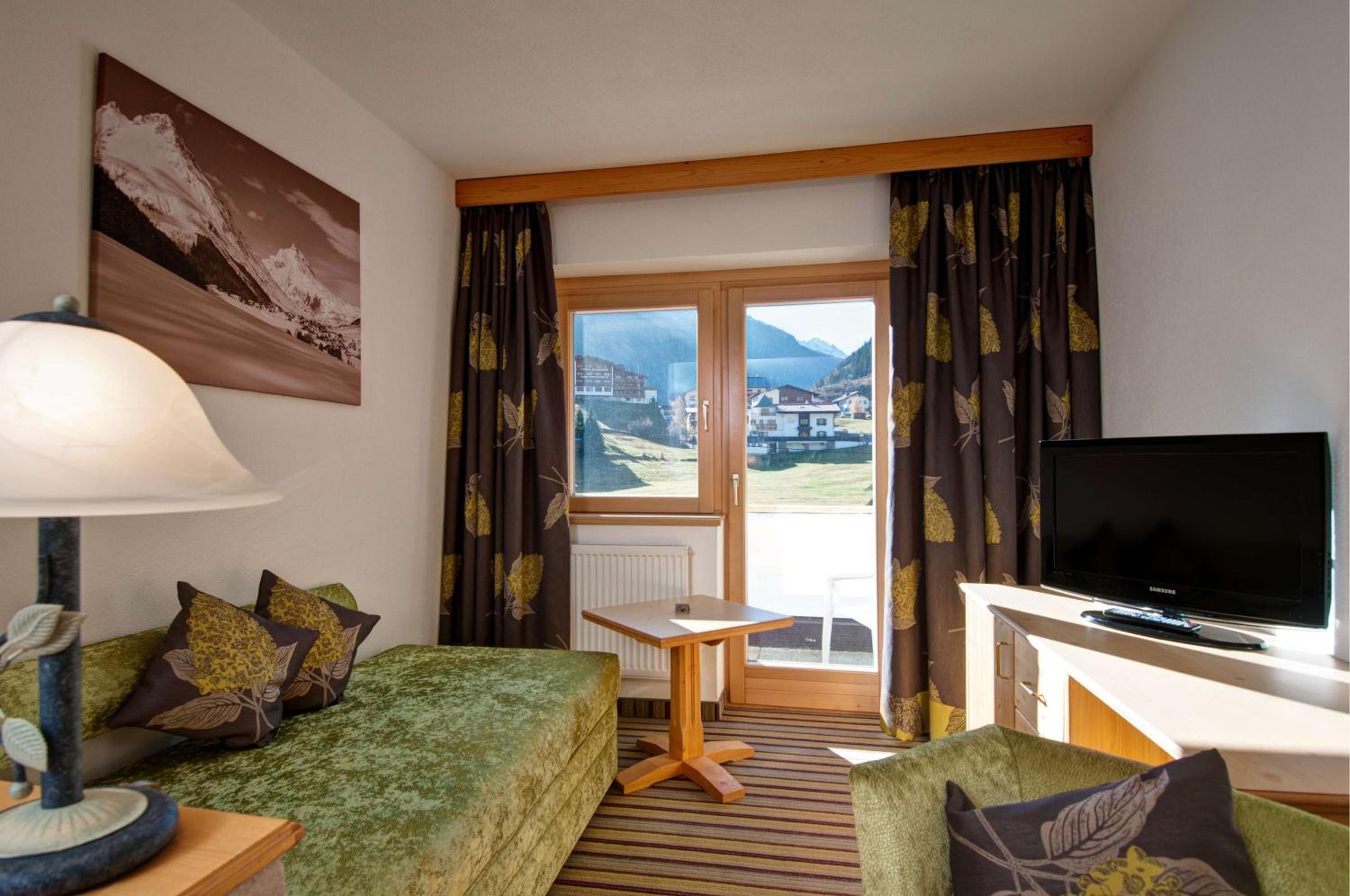 Deluxe Double Room photo 3