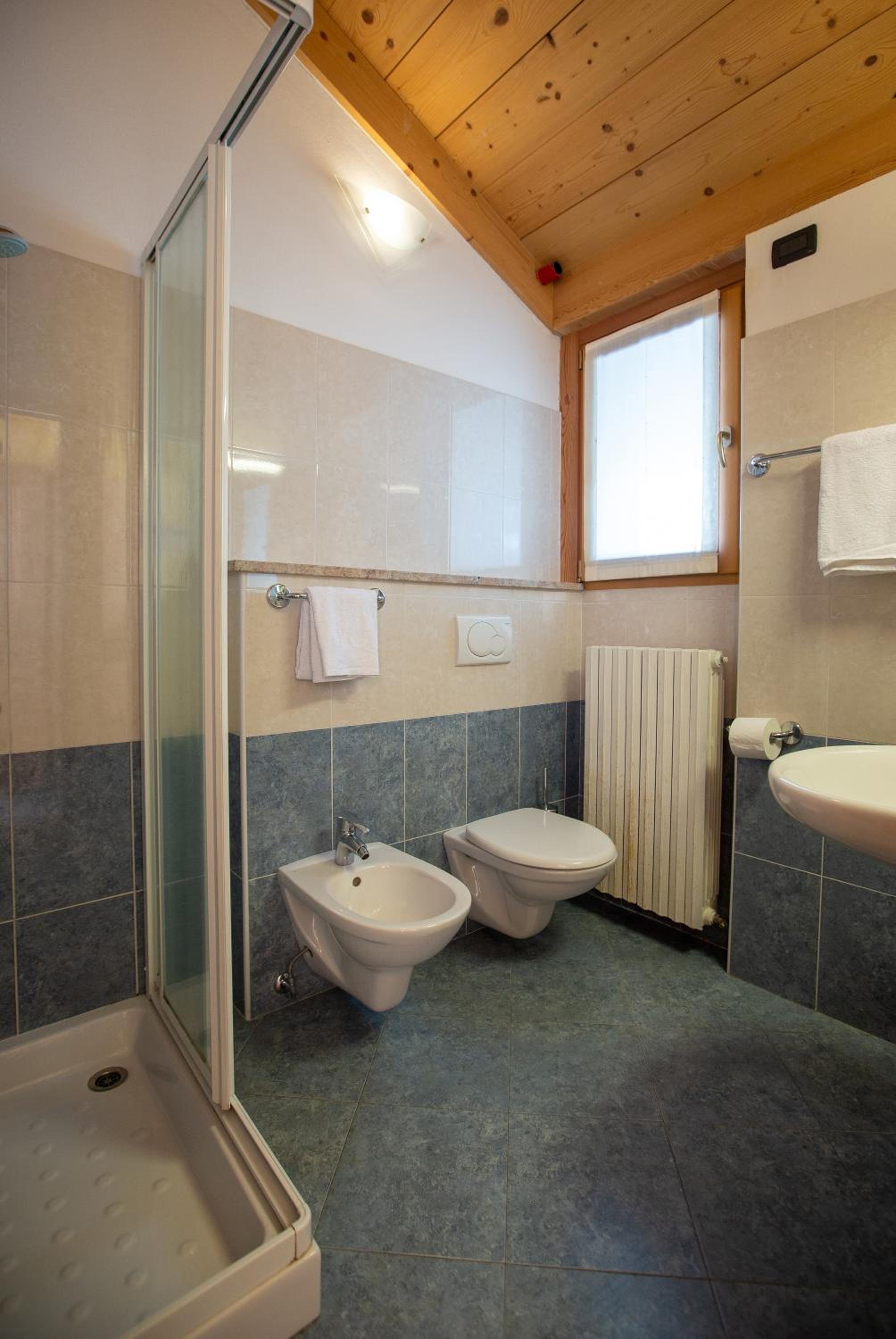 Studio Apartment - Split Level - Photo 4