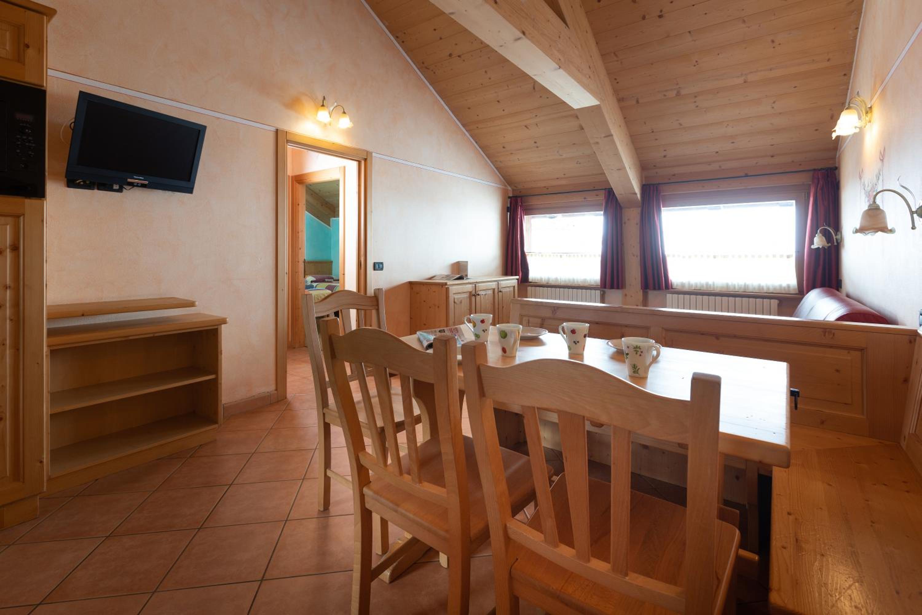 Two-Bedroom Apartment - Photo 4