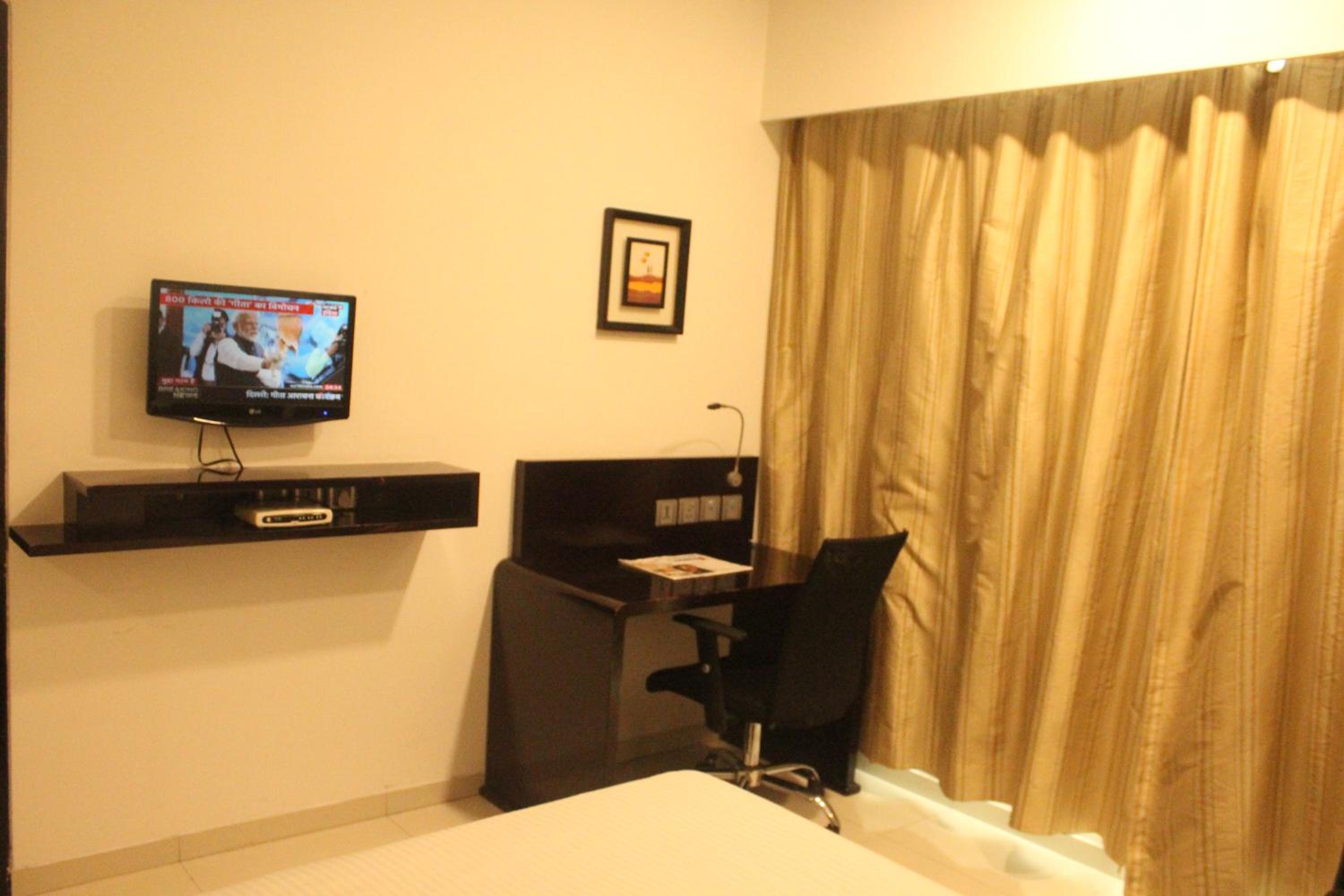 Keys Double Room (30% of on Laundry Service) photo 1