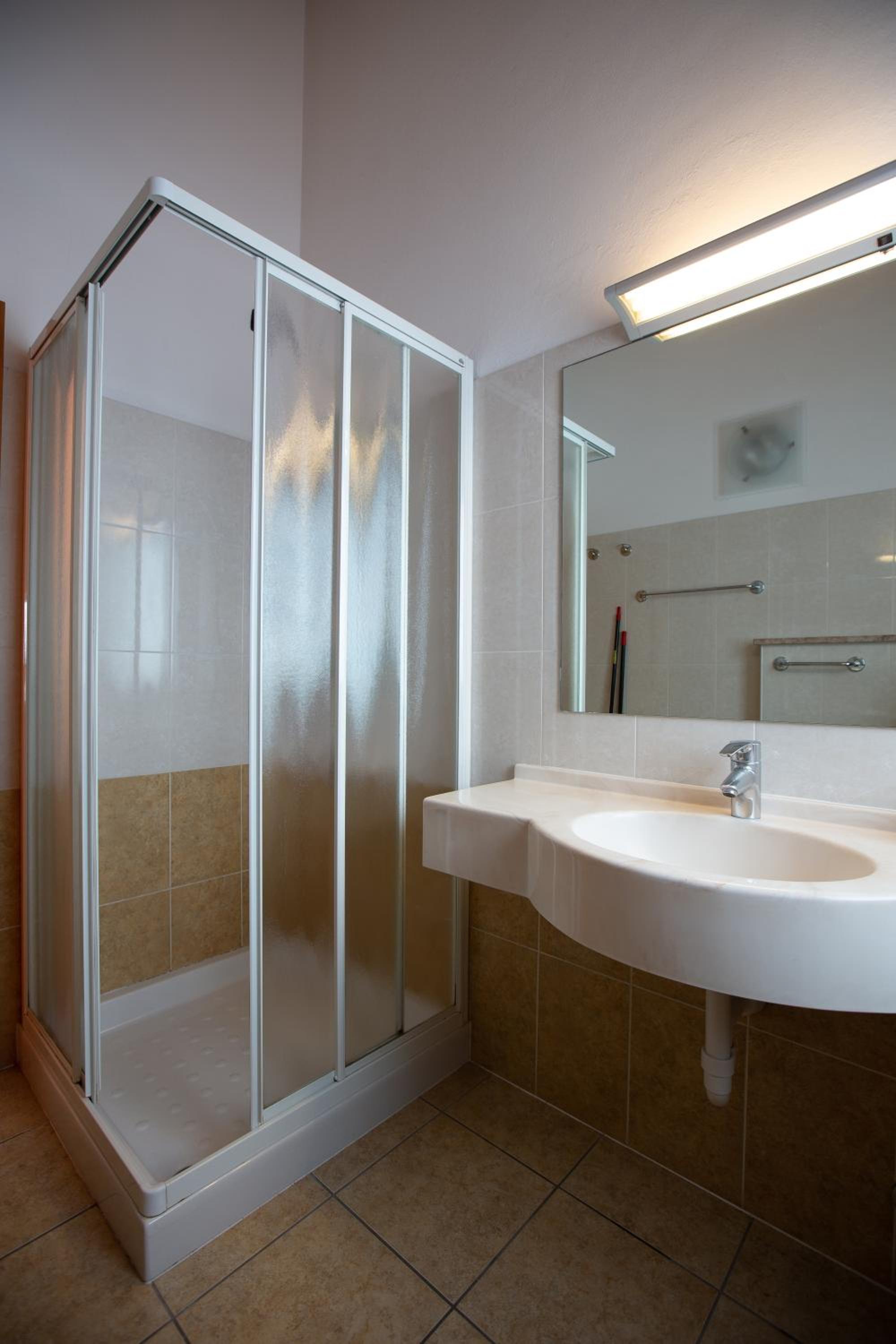 Studio Apartment - Photo 4