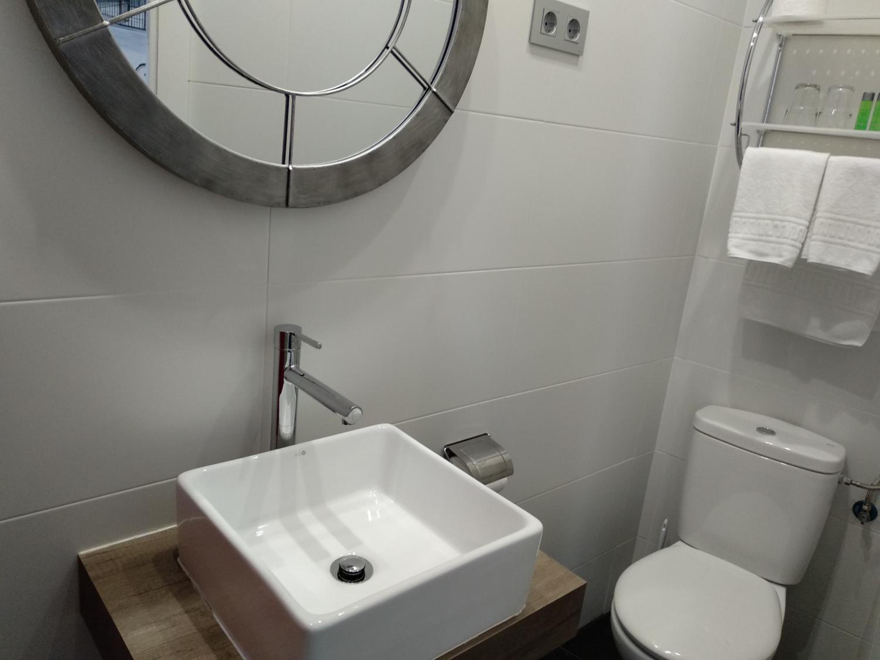 Double Room - Photo 23