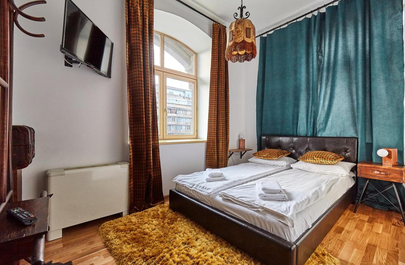 Two-Bedroom Apartment - Photo 25