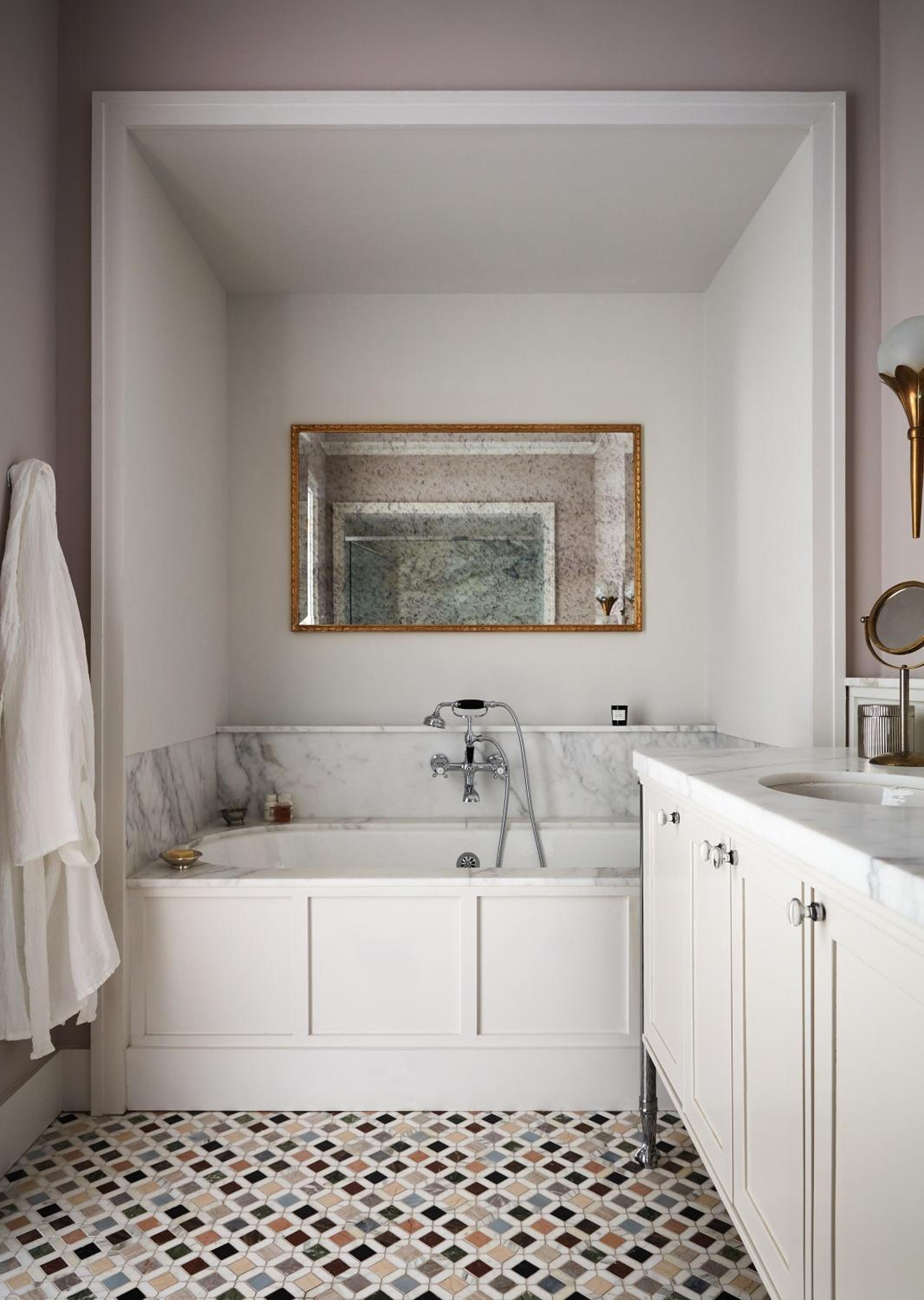 One-Bedroom King Suite - Photo 2