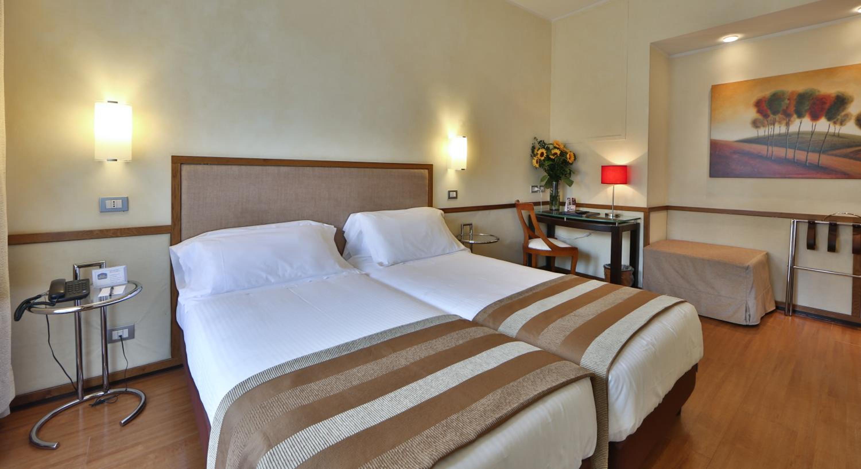 Comfort Queen Room
