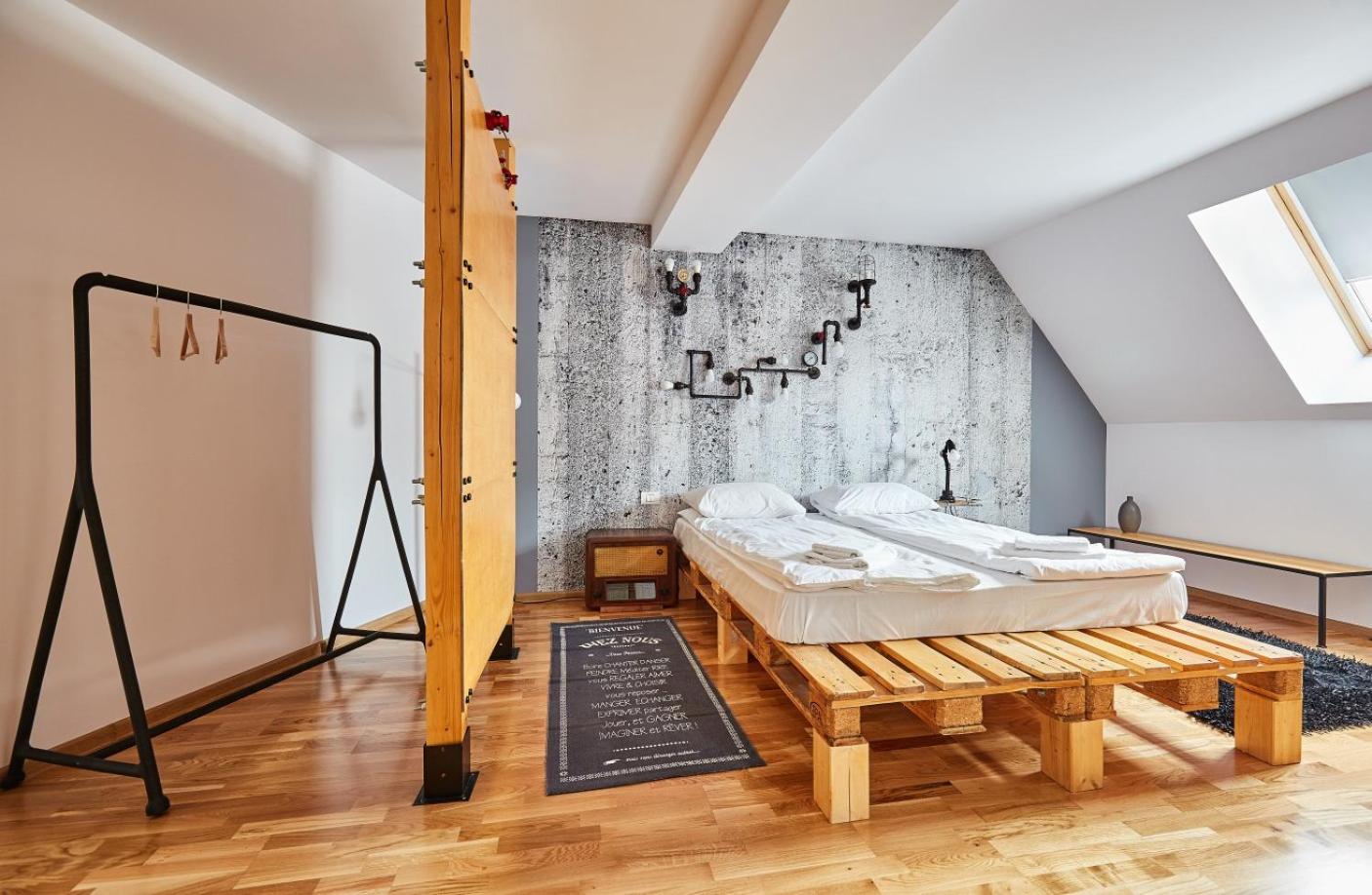 Two-Bedroom Apartment with Living  - Photo 7
