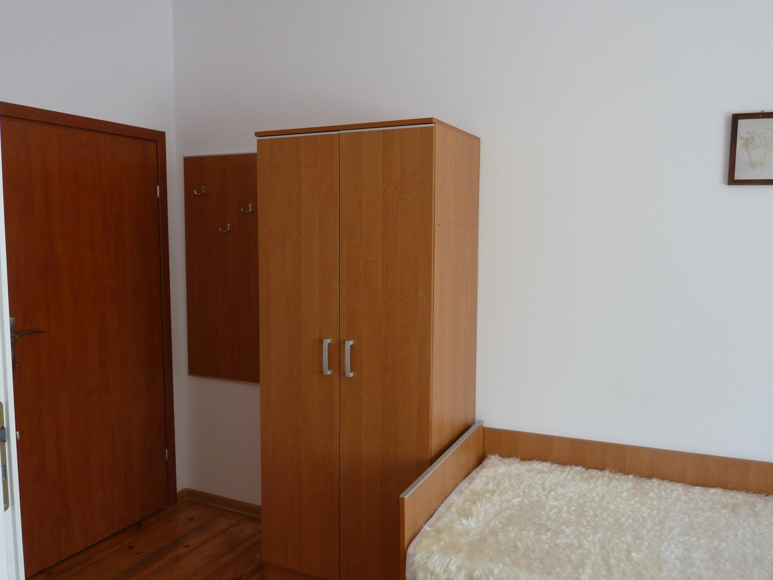 Twin Room - Photo 6