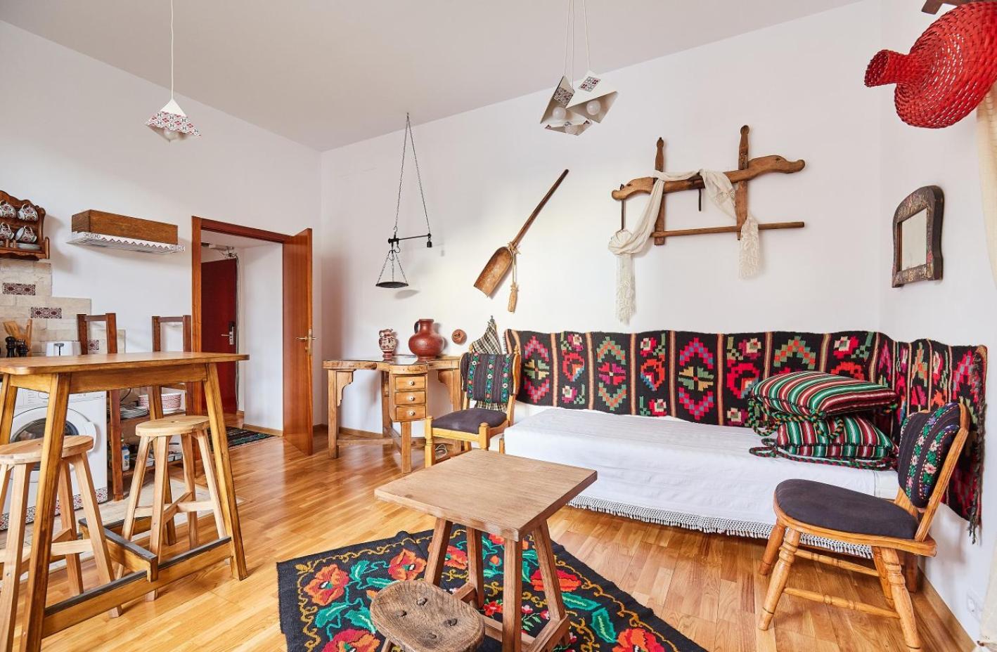 Two-Bedroom Apartment with Living  - Photo 22