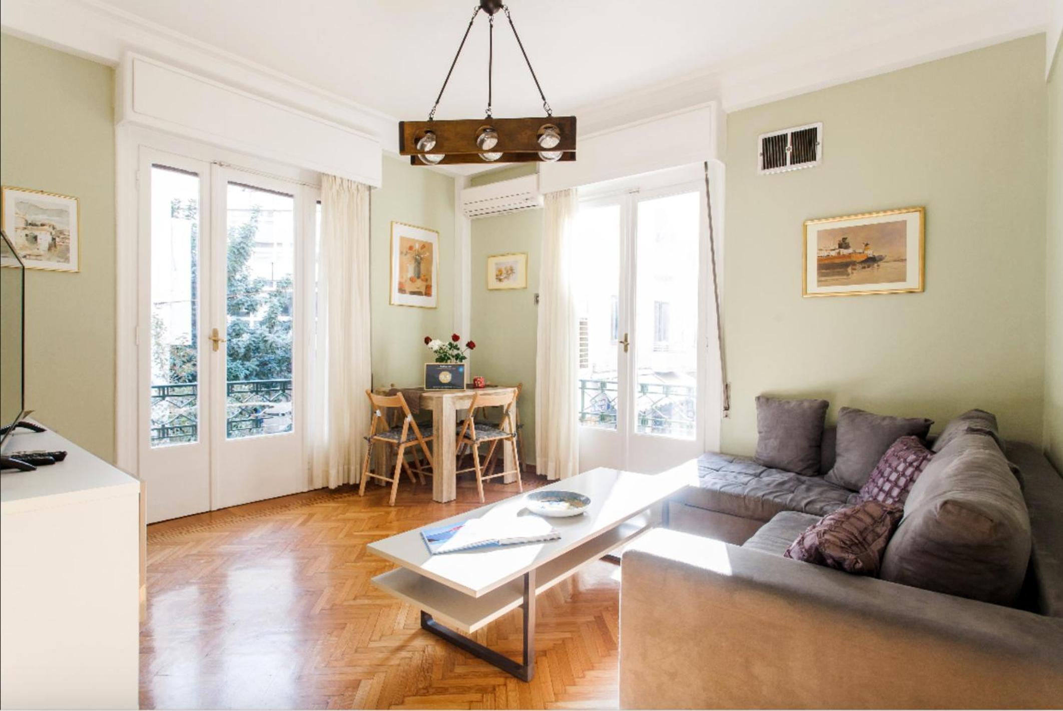 Deluxe Apartment
