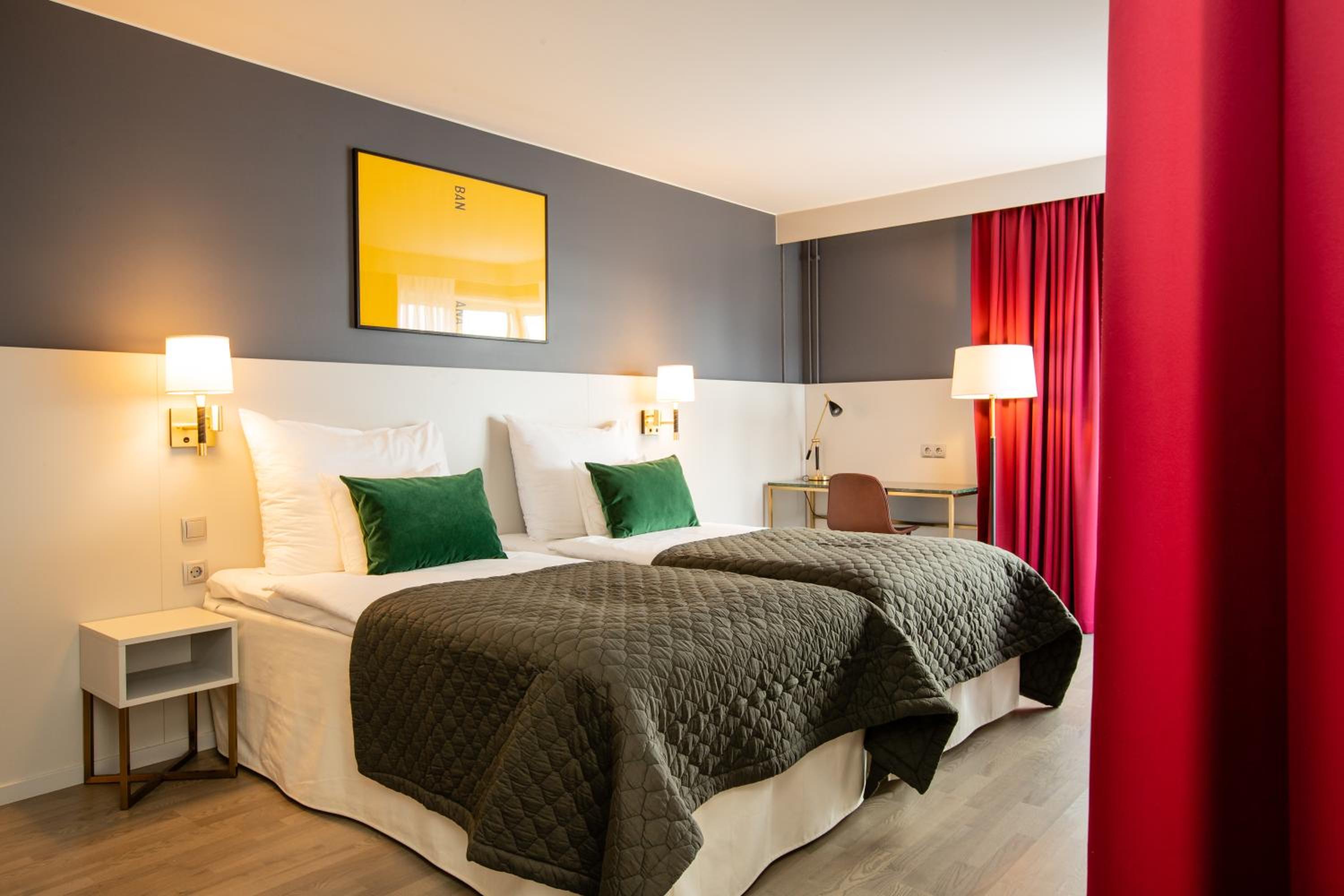 Superior Twin Room - Photo 4