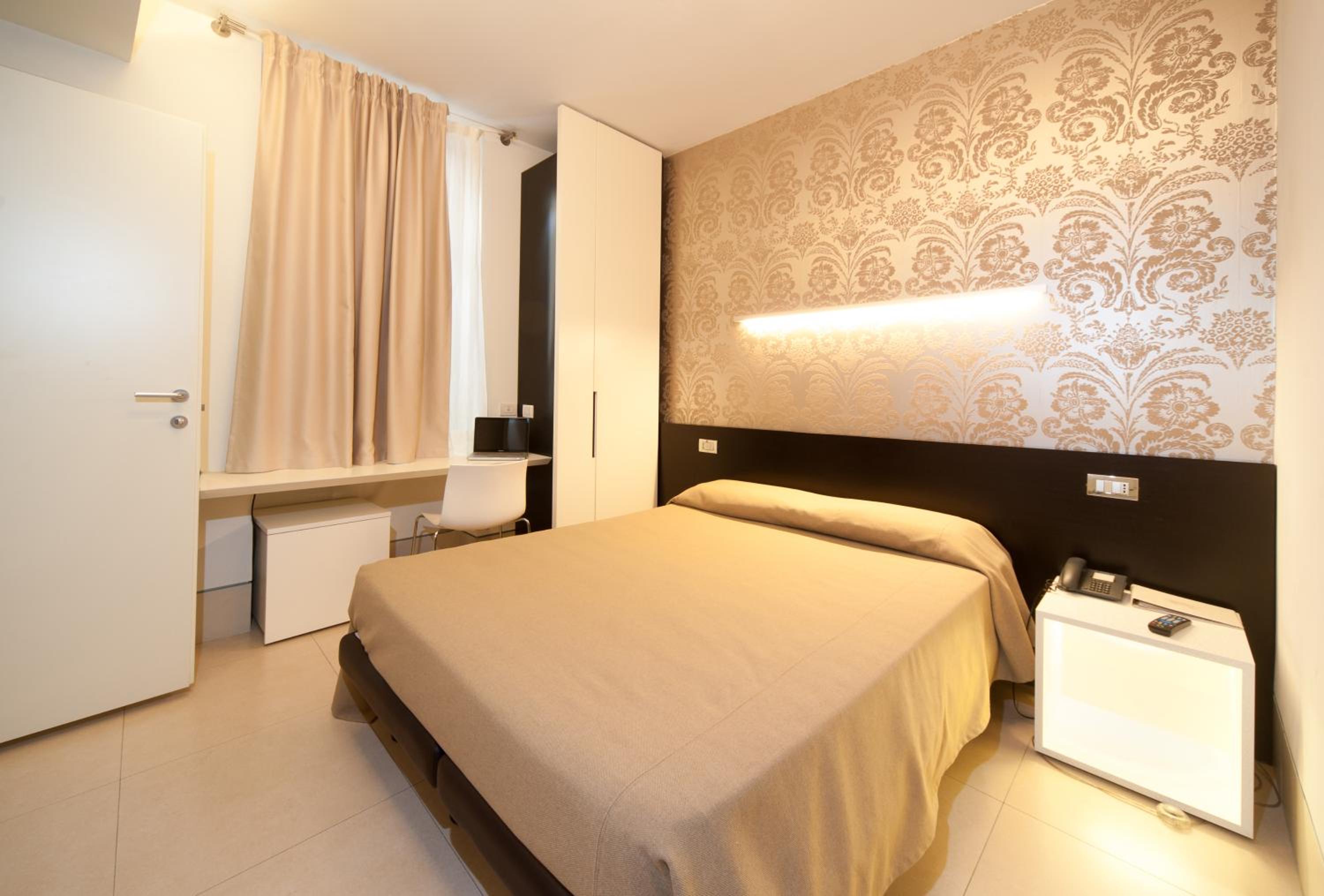 Economy Double Room photo 1