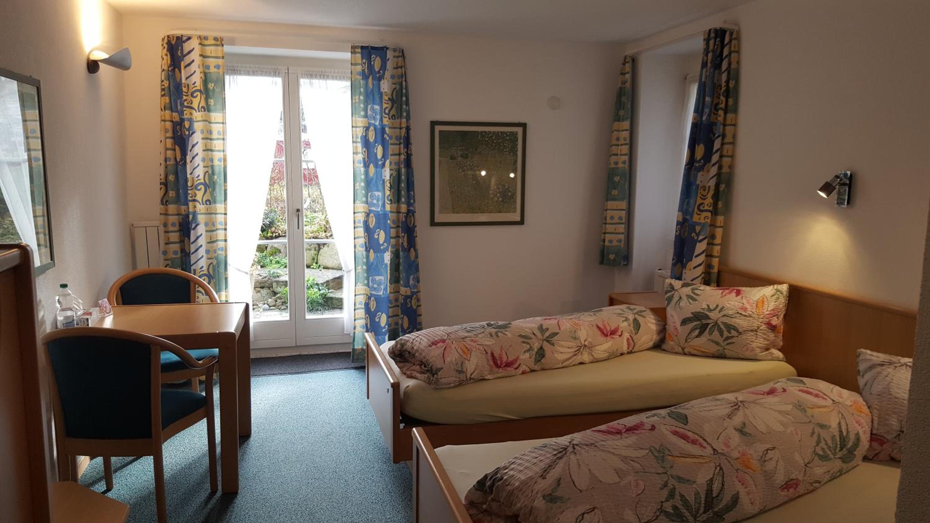 Standard Double Or Twin Room - Photo 3