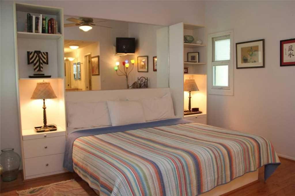 Two-Bedroom Apartment photo 2
