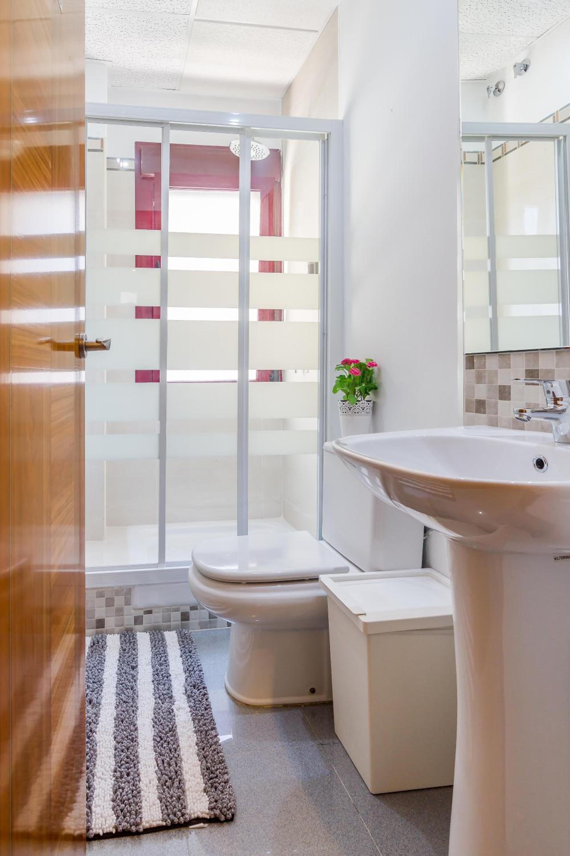 Deluxe Double Room with Shared Bathroom photo 2