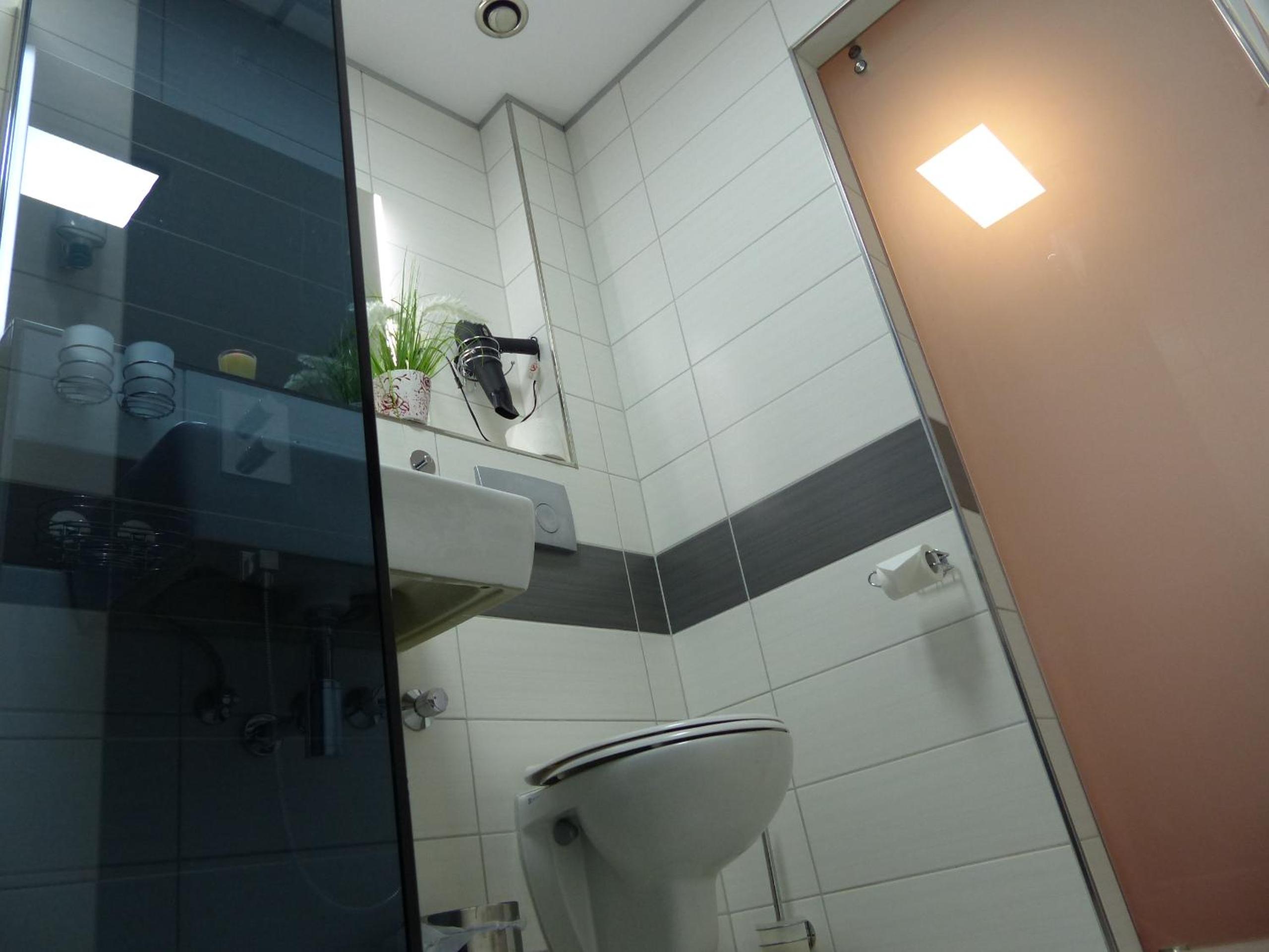 Family Room with Bathroom - Photo 8
