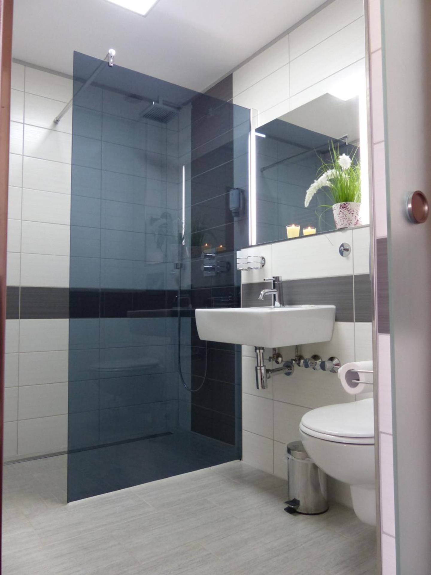 Family Room with Bathroom - Photo 10
