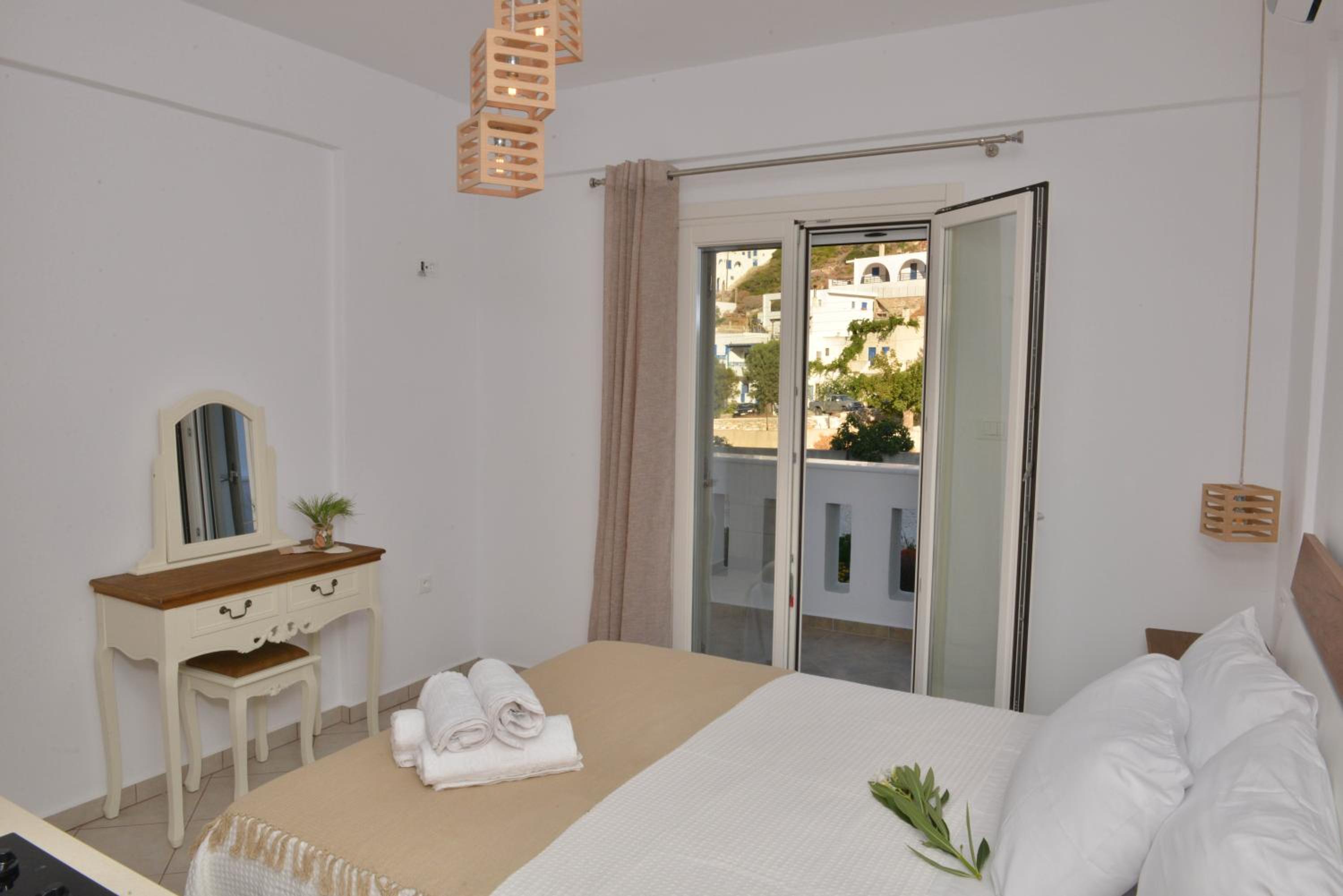 Studio with Sea View - Photo 4
