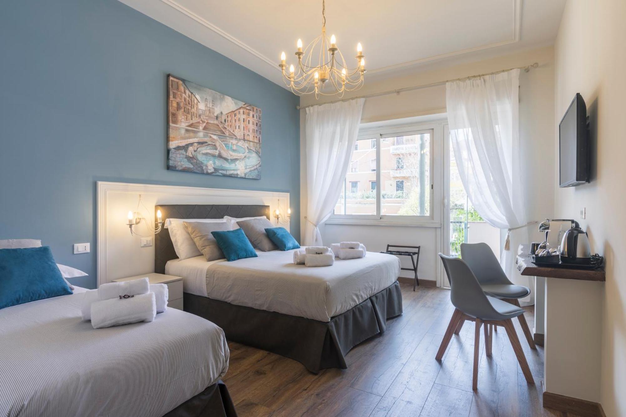 Triple Room with Balcony photo 1