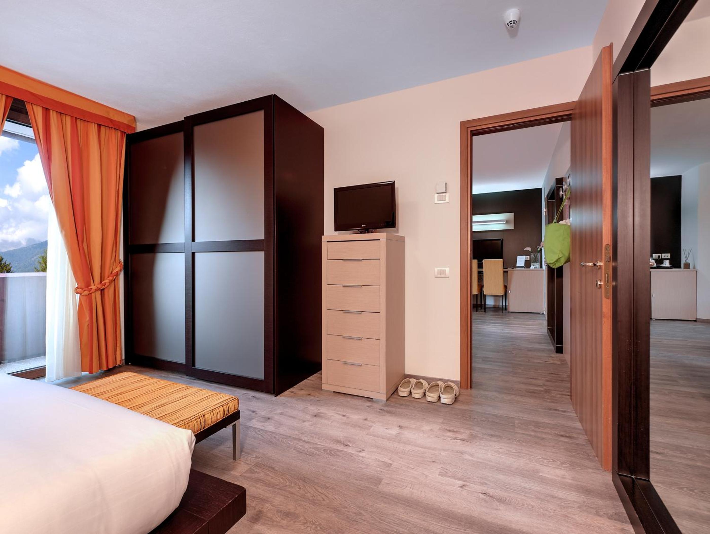 Suite (2 Adults) - Photo 2
