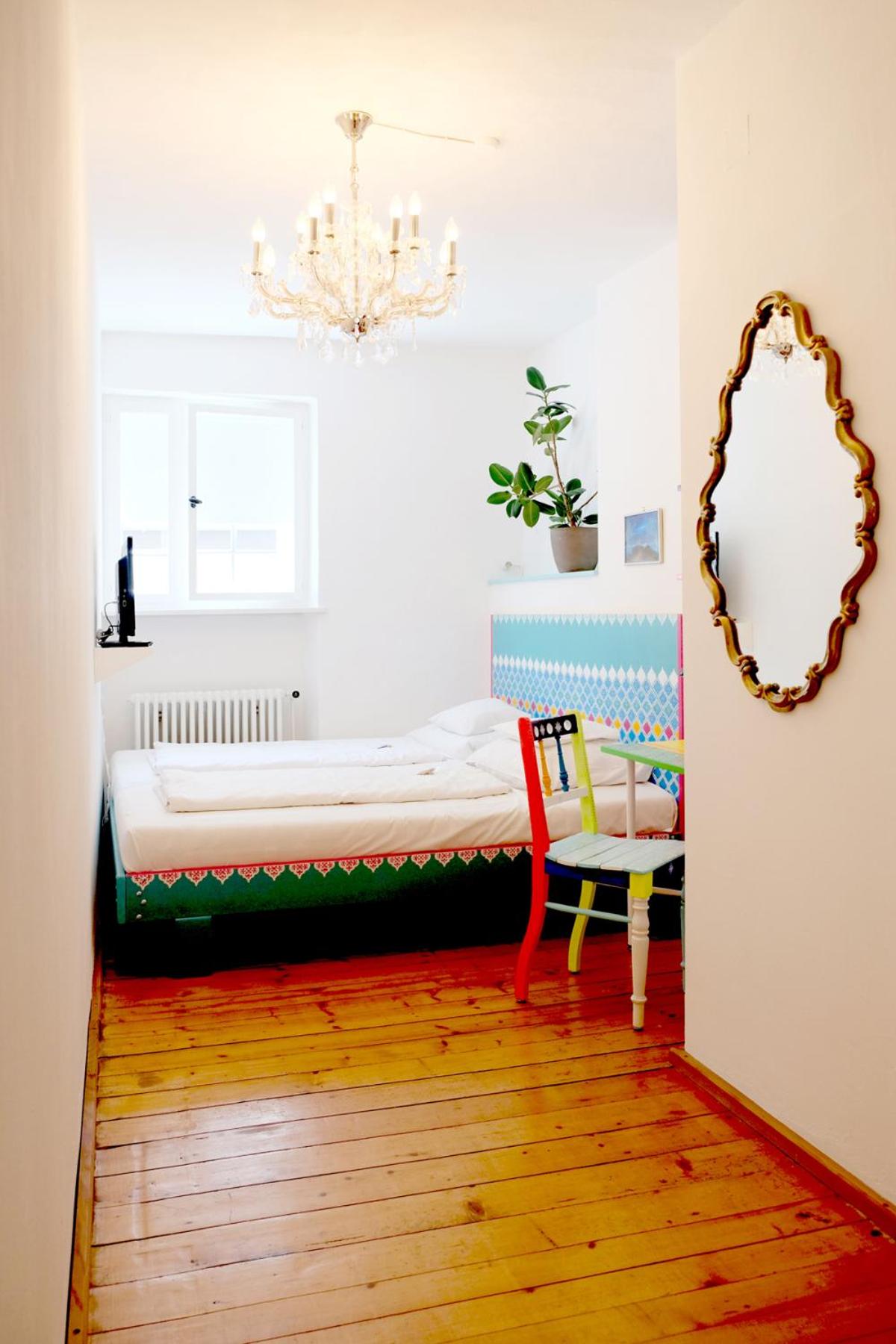 Basic Single Room - Photo 1
