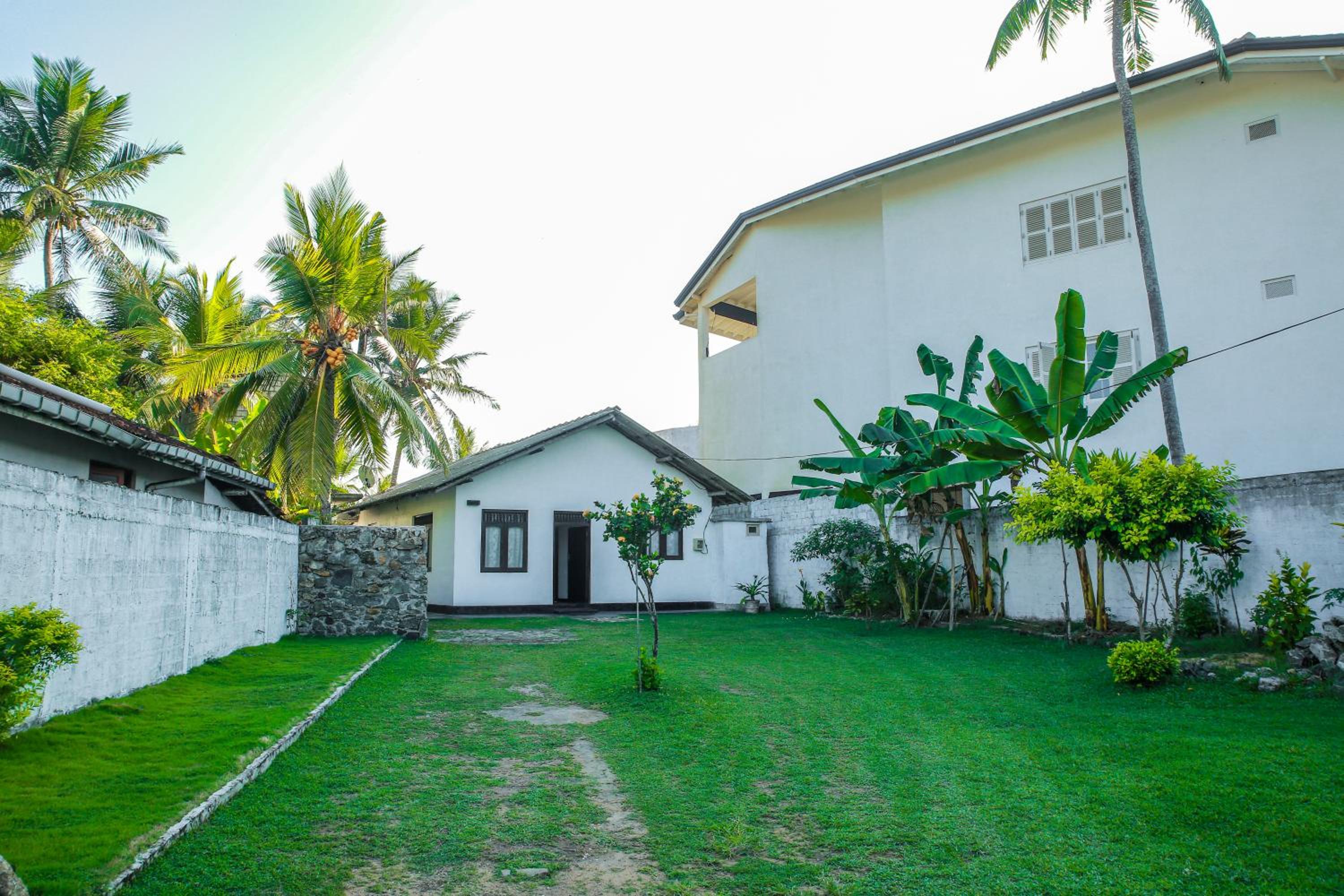 Villa - Beach Front