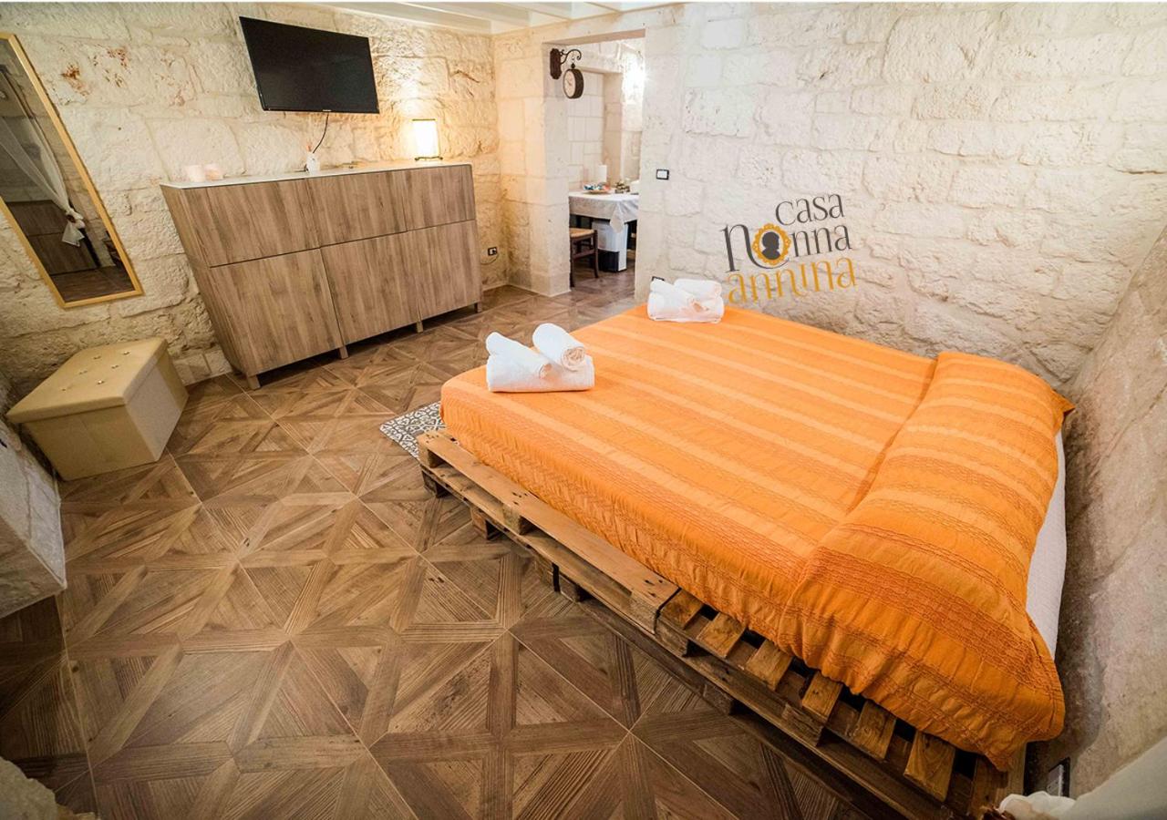 One-Bedroom House - Photo 1